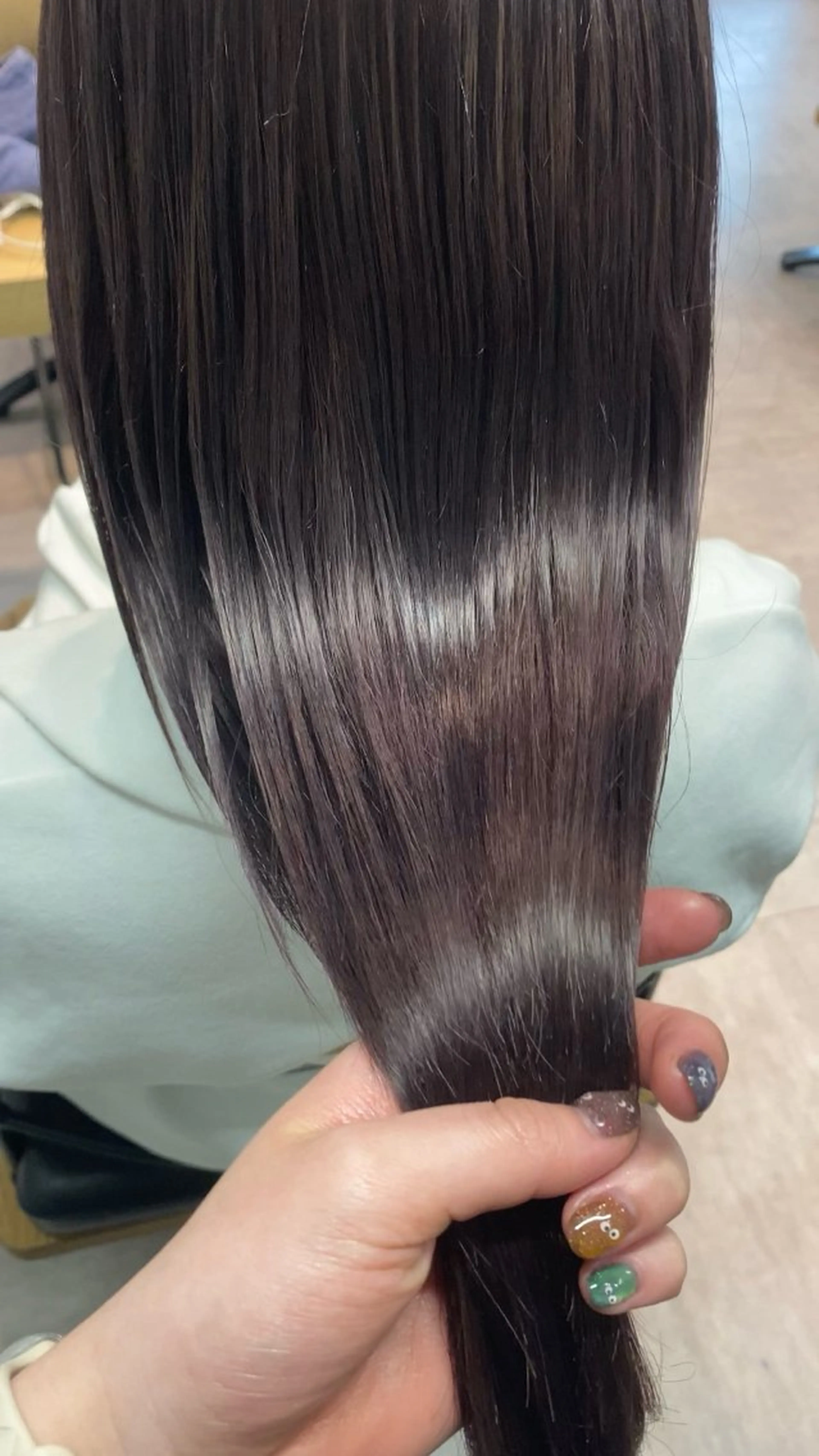 ロング ロング 艶暖色カラー🍒 縮毛矯正ほののヘアスタイル