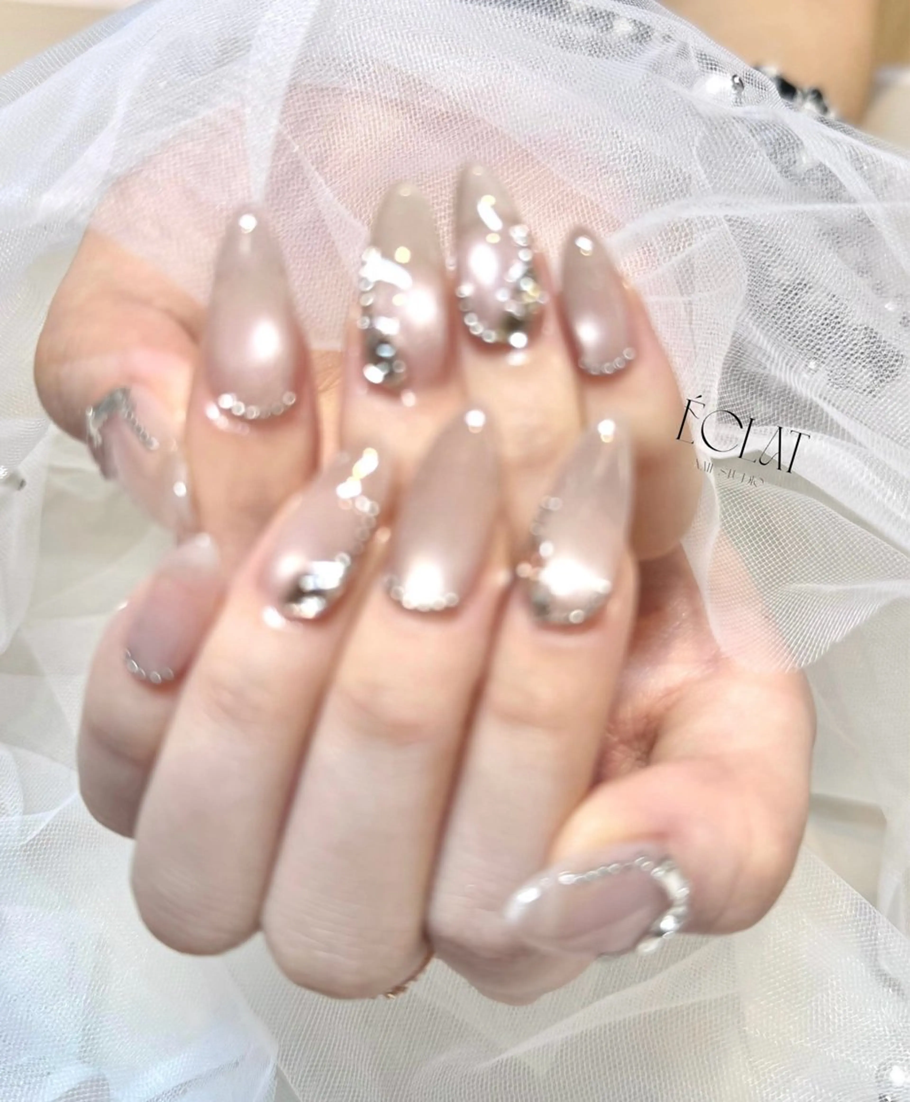 ネイル マグネットネイル ハンドネイル éclat nail studio（She nail studio内）所属・韓国ワンホン éclat🩵飯山のネイルデザイン