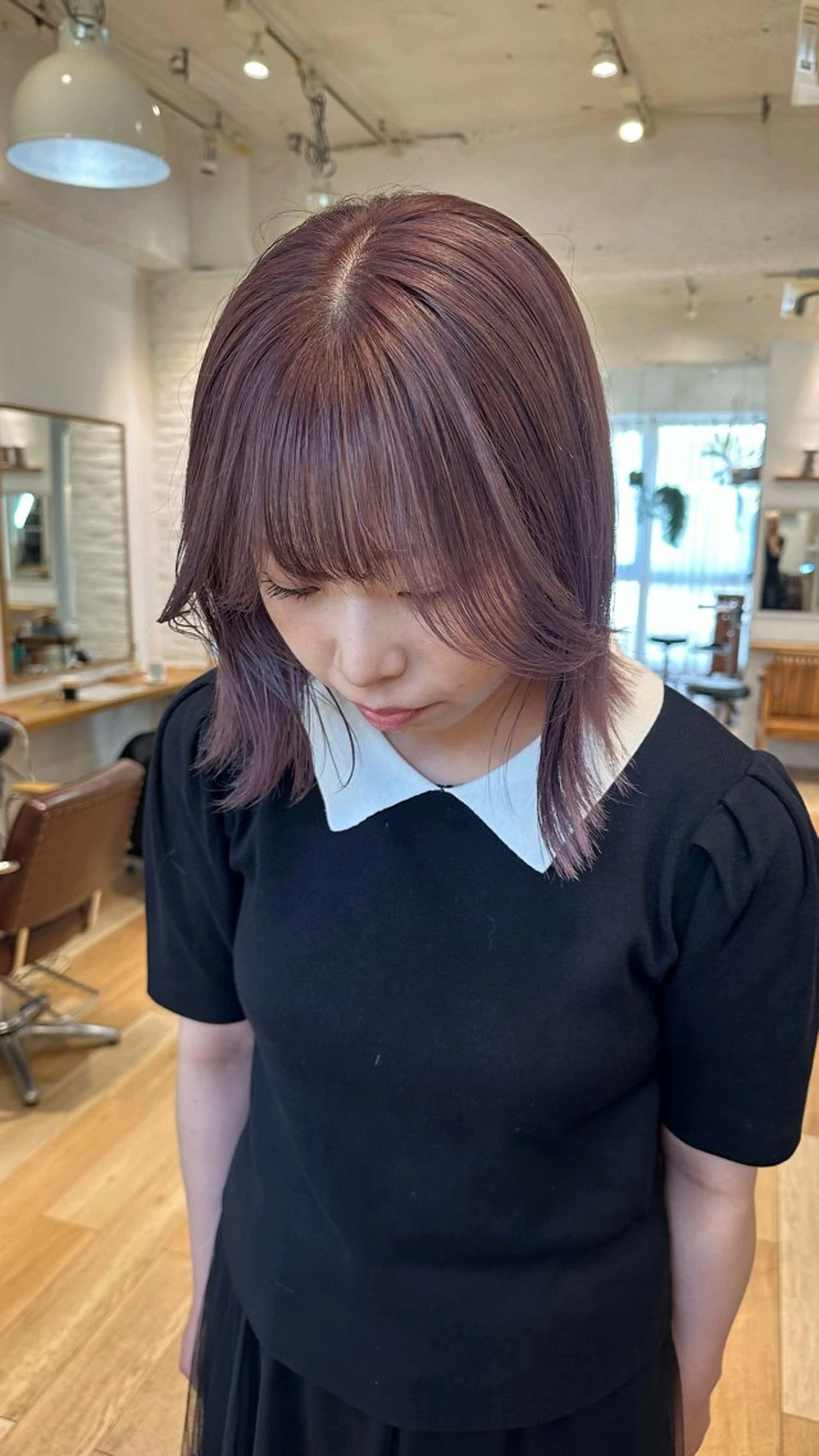 ショート カラー ブリーチ グレージュ ハイトーンカラー ラベンダーカラー ラベンダーグレージュ ヘアカラー トリートメント REINA☁️透明感 カラー/ぷつっと♡のヘアスタイル