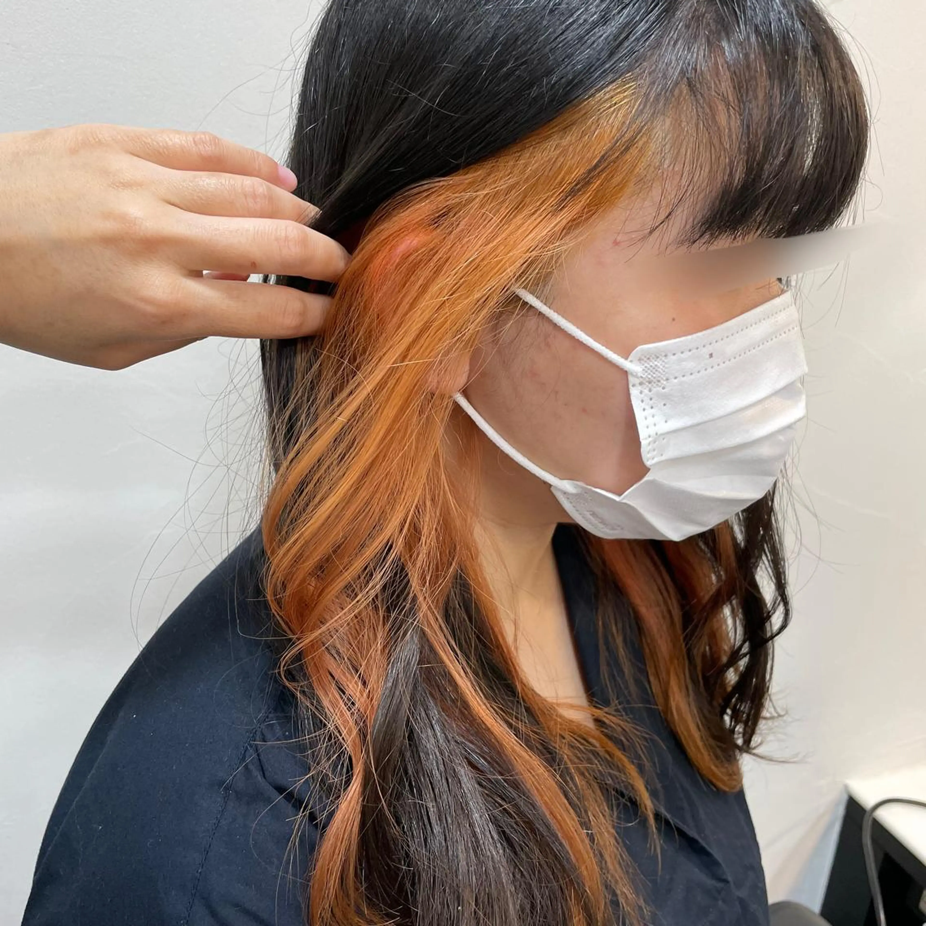 ロング カラー ブリーチ デザインカラー インナーカラー オレンジ ヘアカラー トリートメント 🌼杉田 胡桃🌼のヘアスタイル