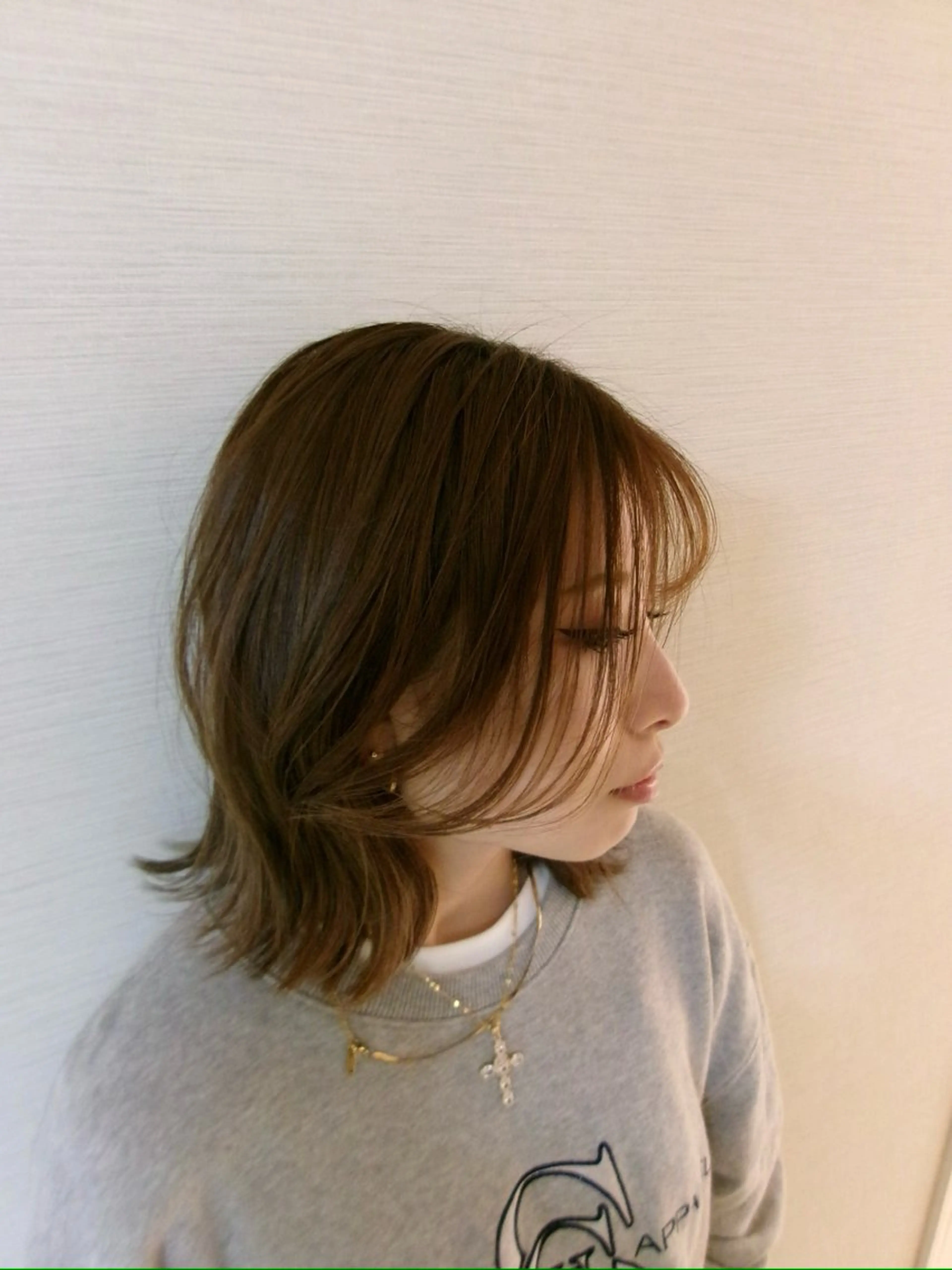 ミディアム カラー ヘアアレンジ カチモリ個性派カラー AKANE❤️🔥のヘアスタイル