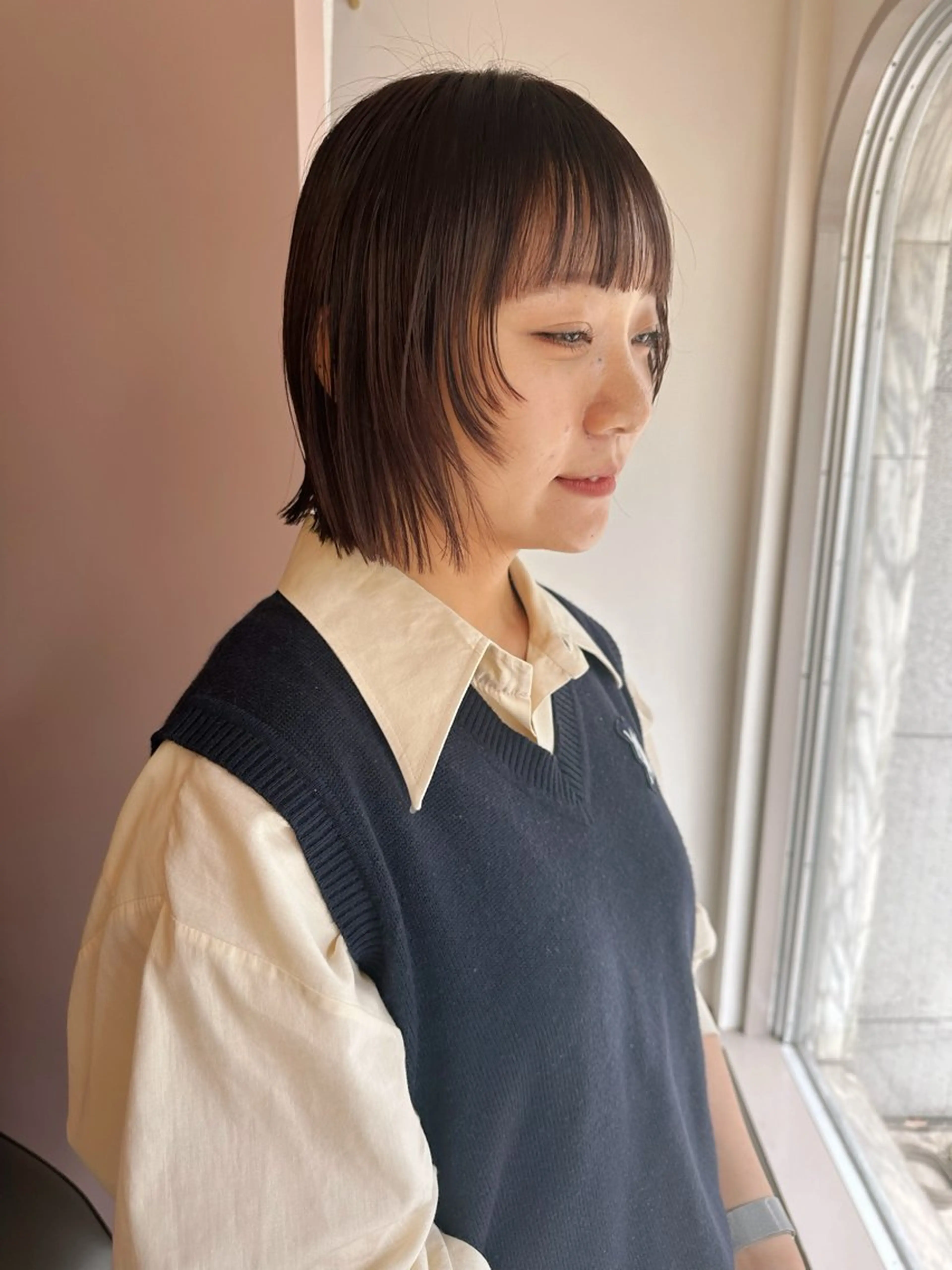 ショート カラー 顔まわりレイヤー レイヤーカット カット ヘアカラー トリートメント yupi🐈‍⬛ ベージュ/レイヤーのヘアスタイル
