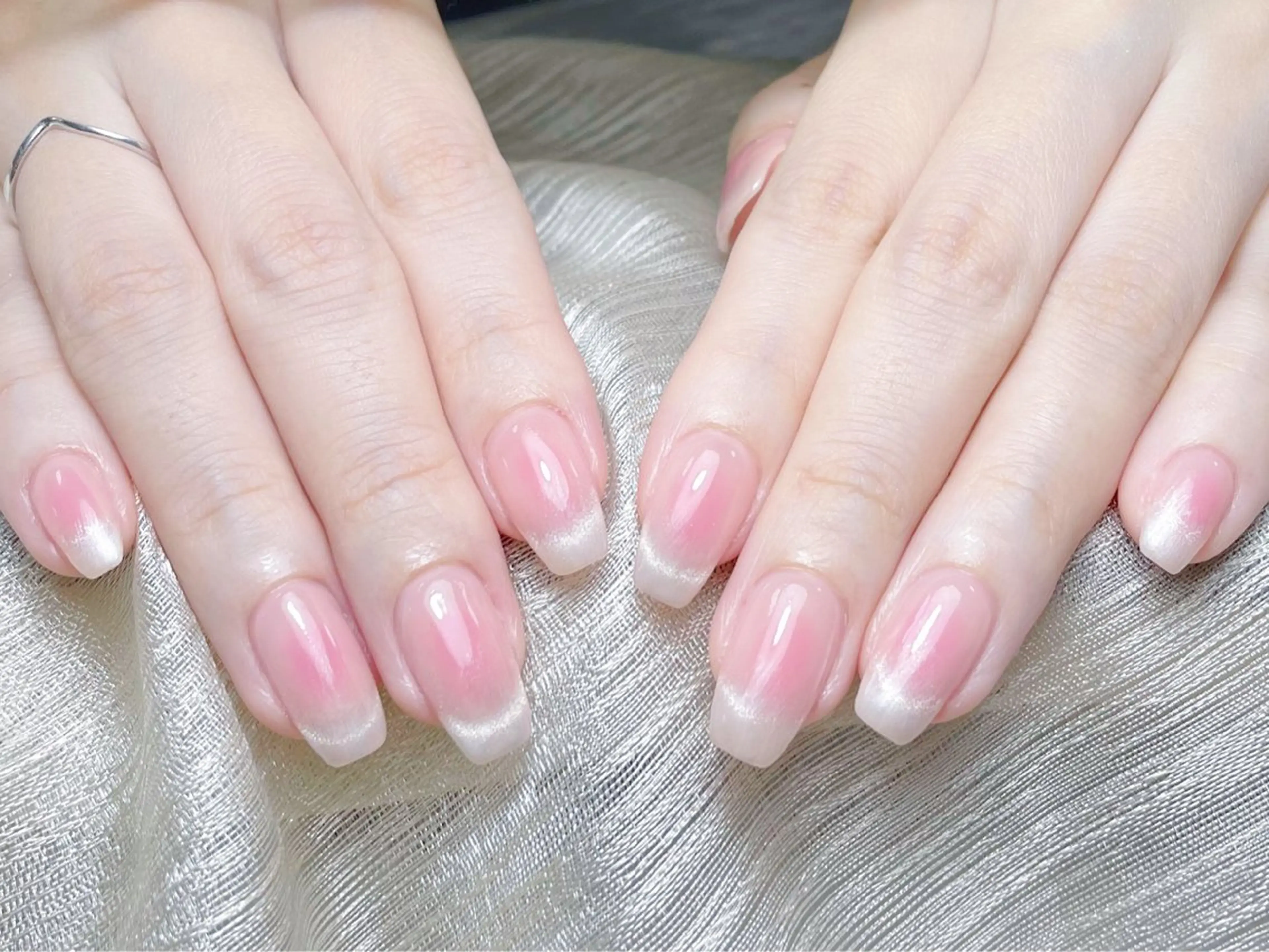 ネイル チークネイル 長さ出し フレンチネイル グラデーション マグネットネイル ハンドネイル ハンドケア 💕ドリーミー ネイル💕のネイルデザイン