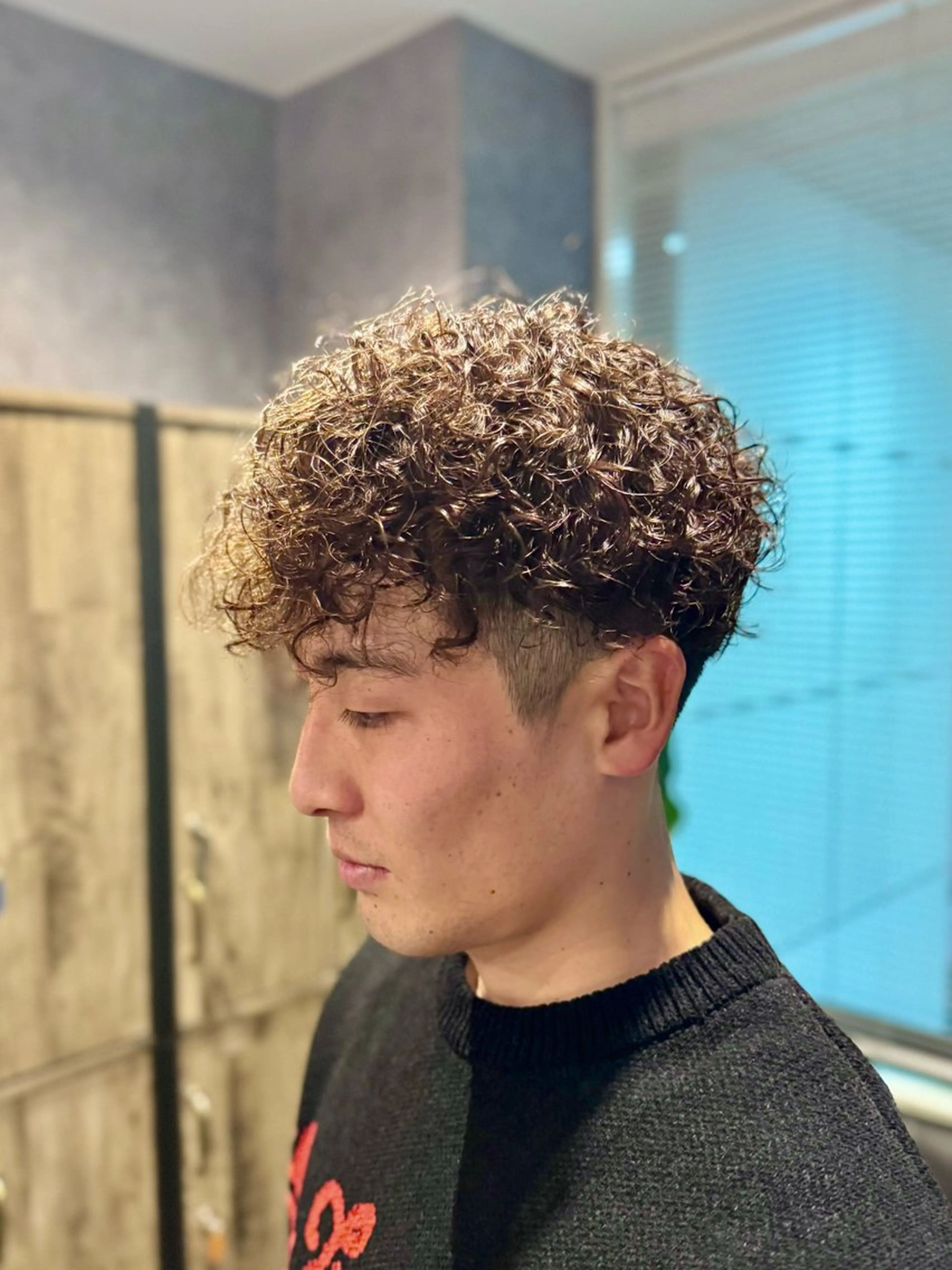 ショート パーマ メンズ メンズパーマ プードルパーマ プードルパーマ カット パーマ トリートメント 【chic】天神 メンズmasashiのヘアスタイル