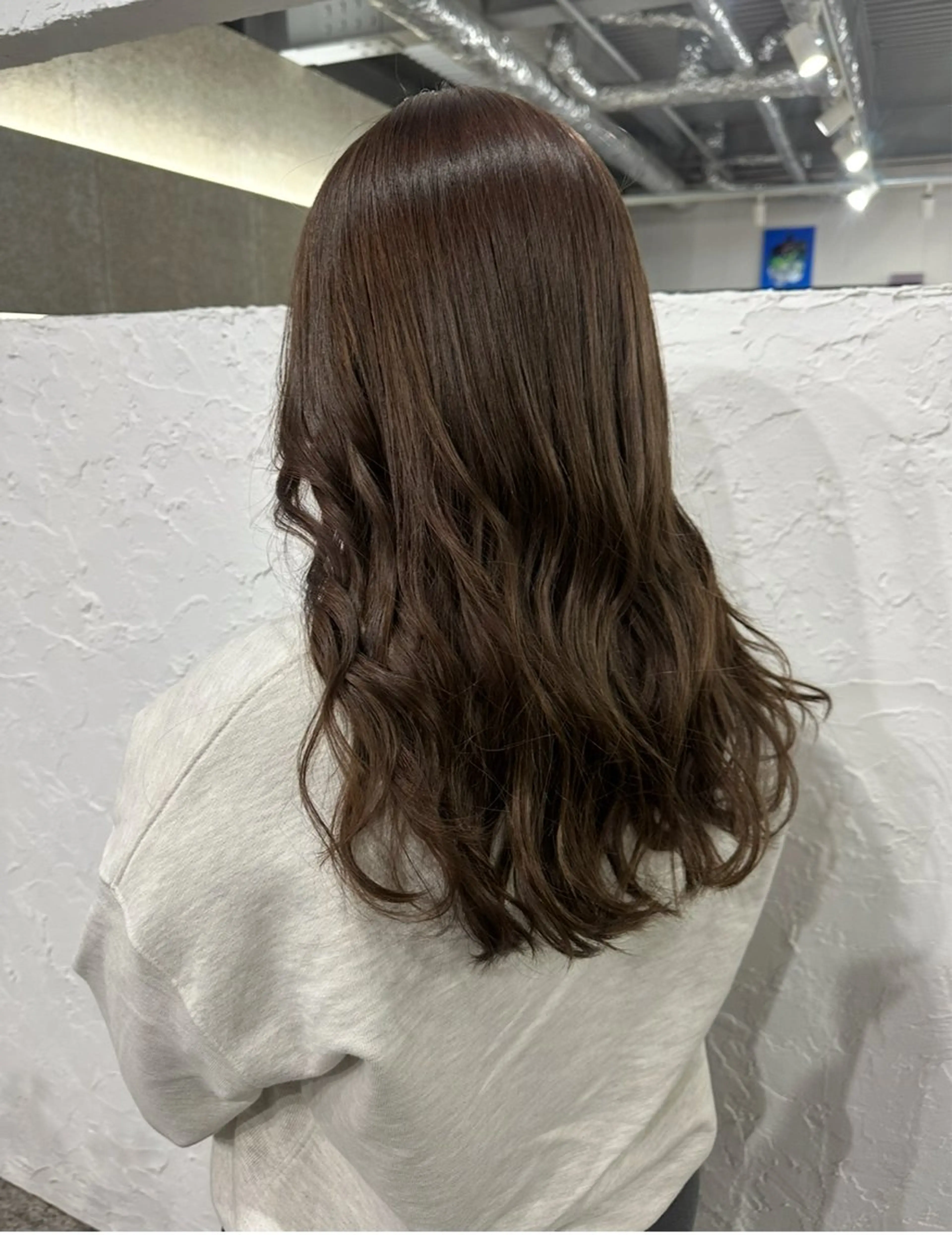 セミロング カット ヘアカラー Iwama momokaのヘアスタイル