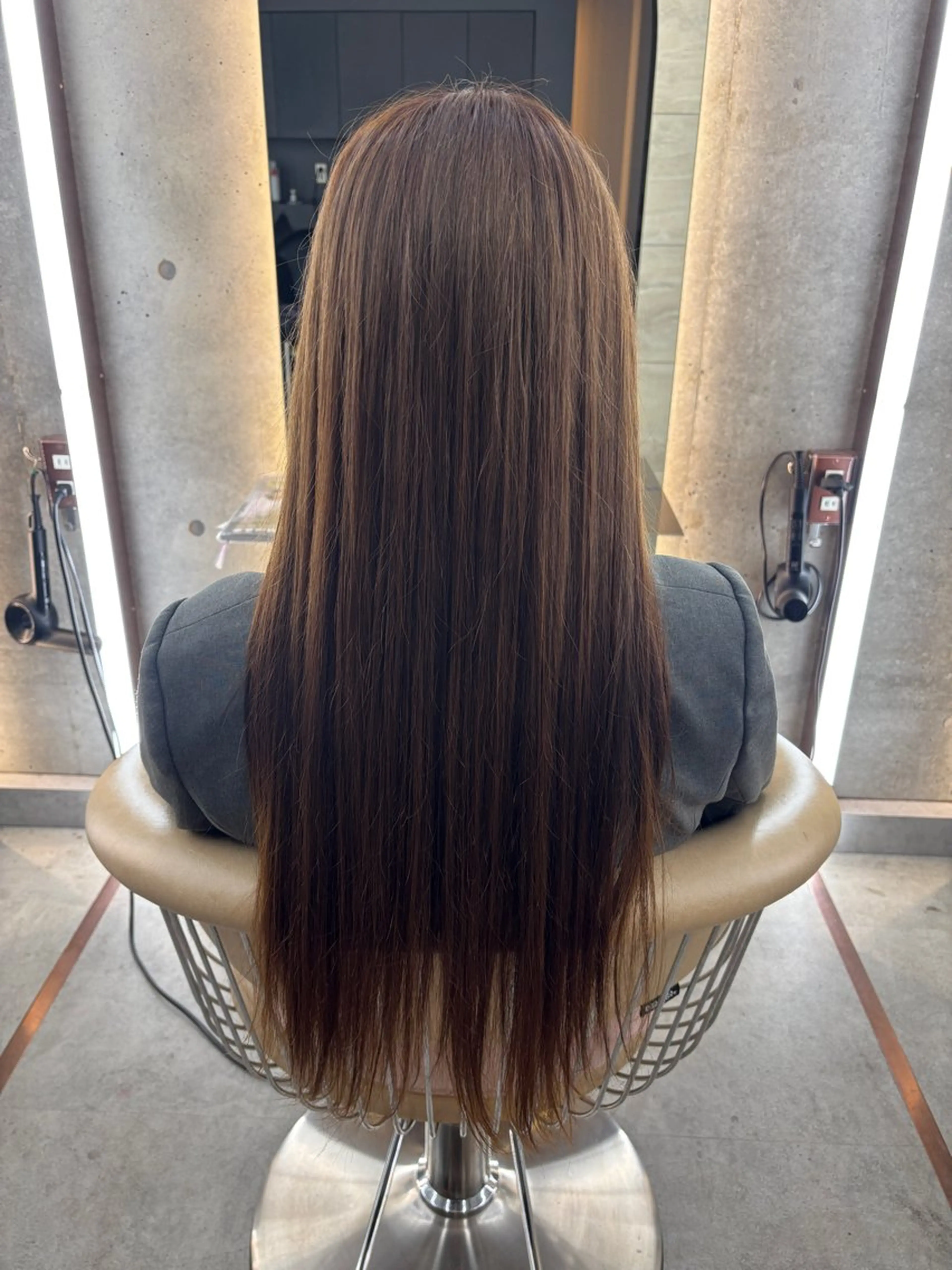 ロング ヘアカラー トリートメント Hazuki レイヤー/艶カラーのヘアスタイル