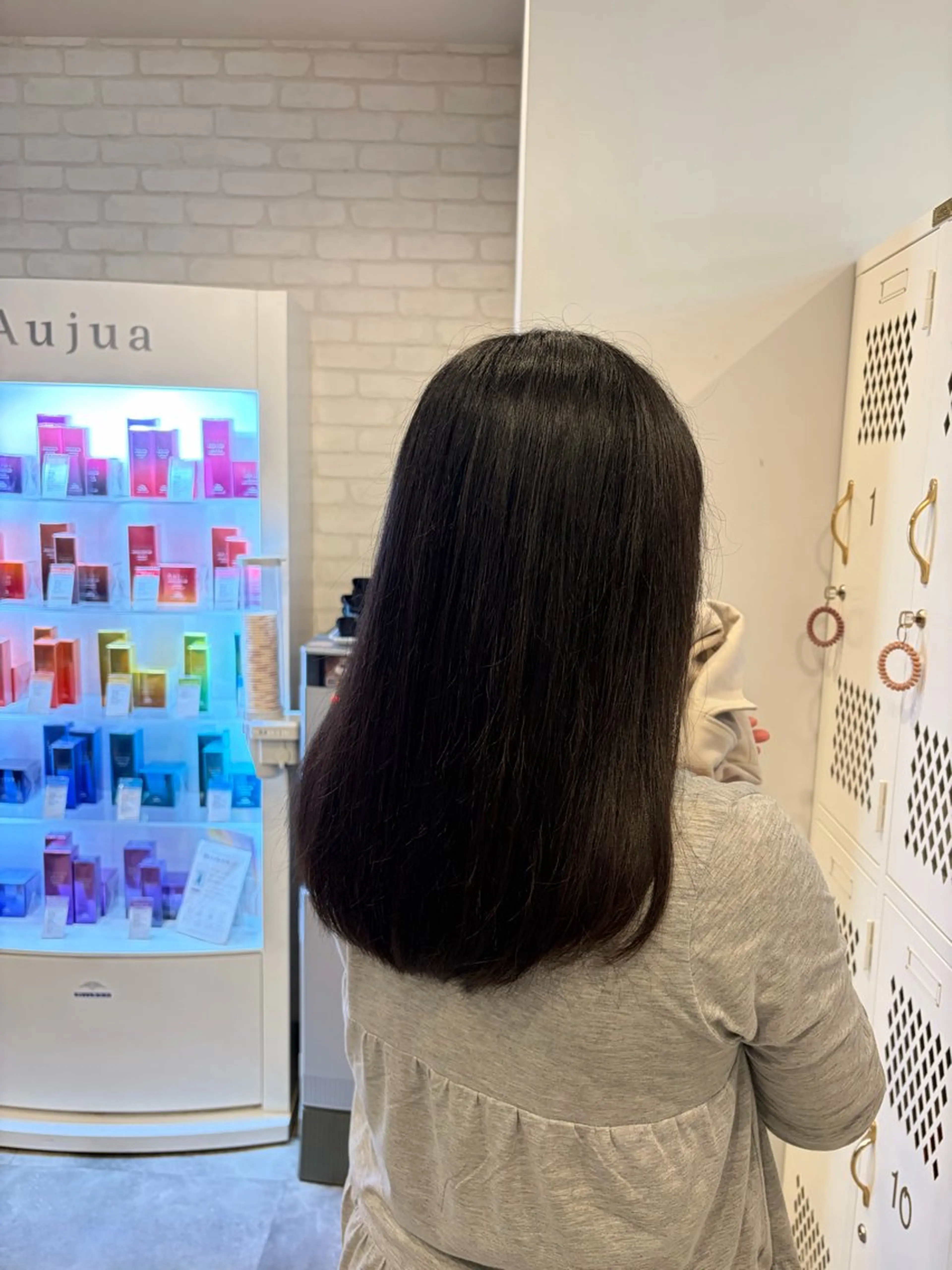 ミディアム レディースカット モデル無料🌼岩山のヘアスタイル