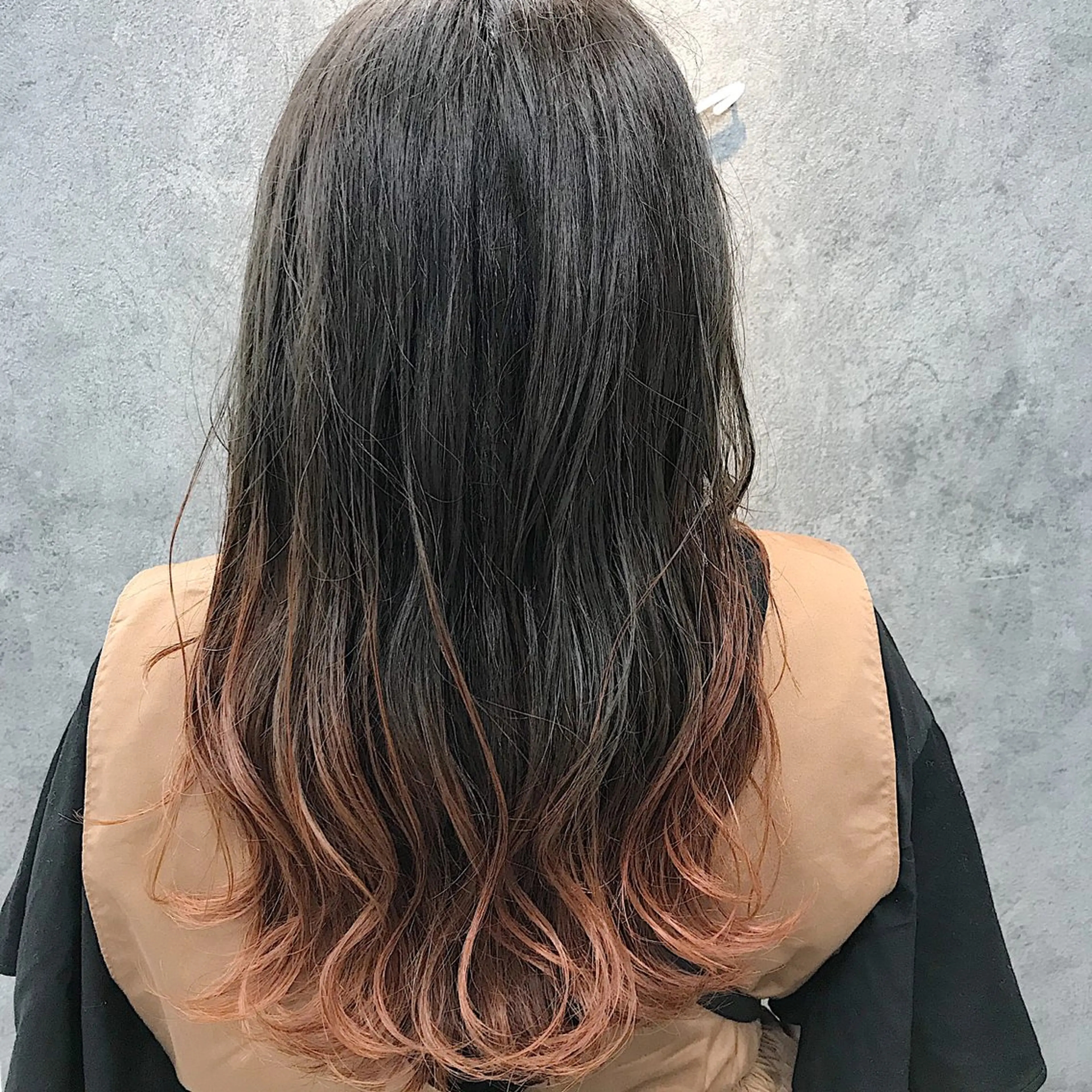 セミロング 所渉/韓国レイヤー /ウルフカットのヘアスタイル