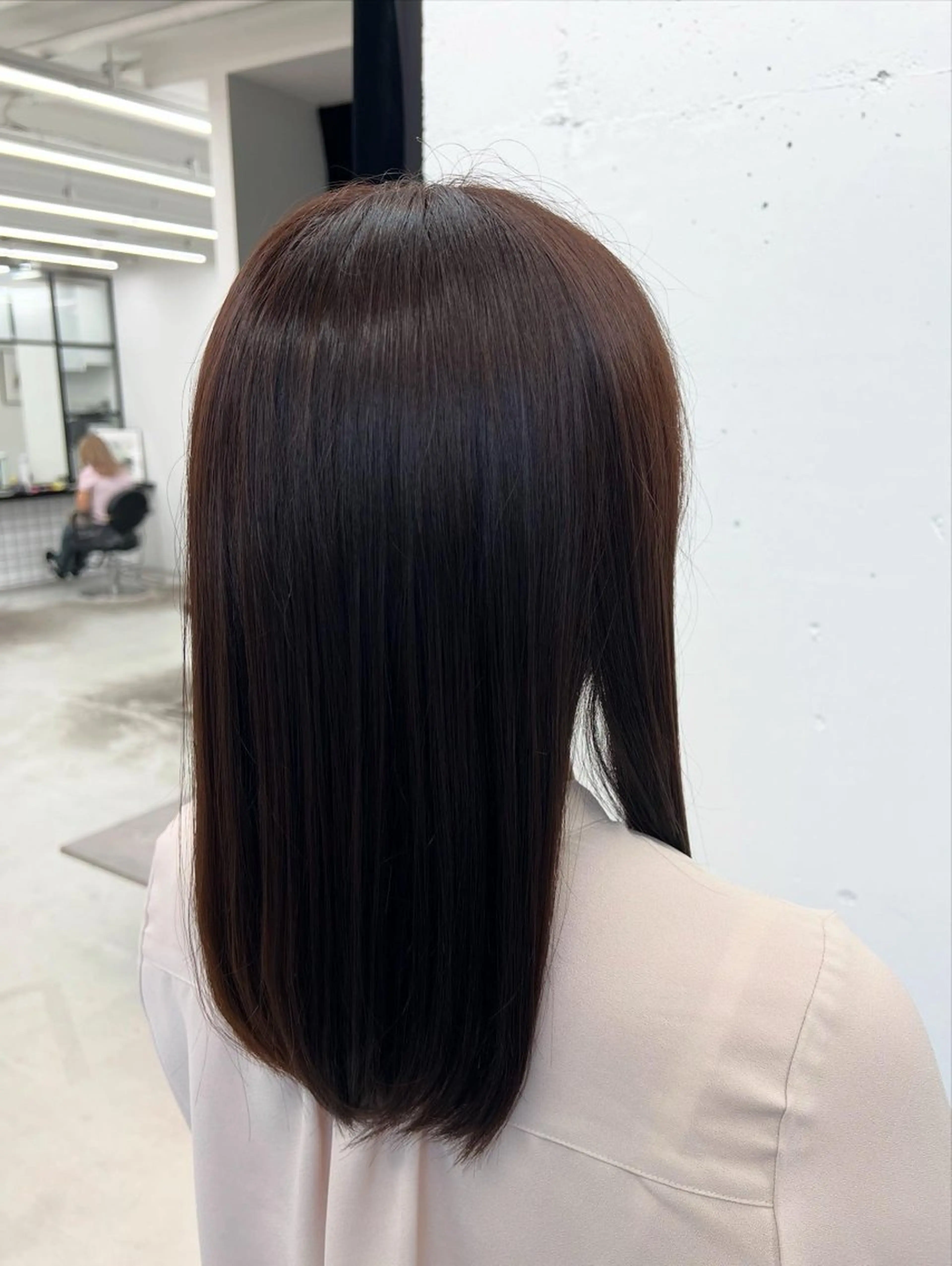 ミディアム カット ヘアカラー トリートメント あすか JILLSTUDIOのヘアスタイル