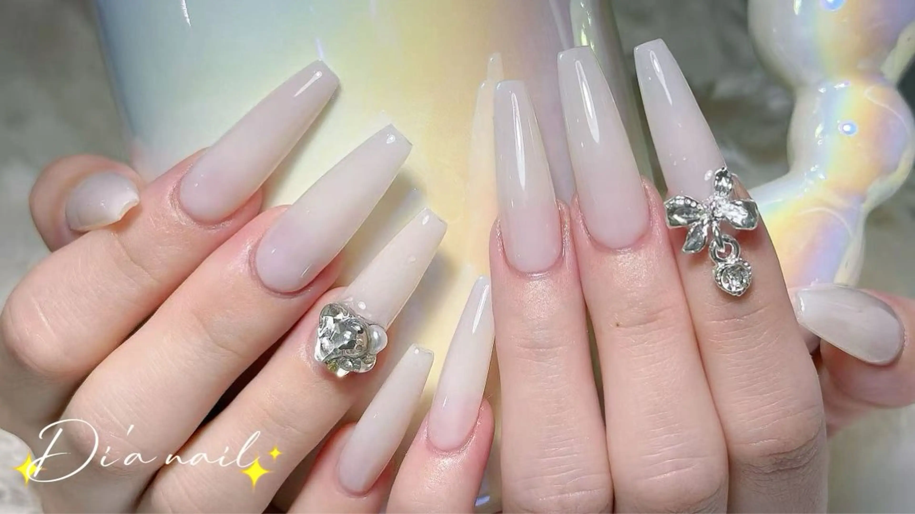 ネイル チークネイル ジェルネイル グラデーション マグネットネイル ニュアンスネイル Di'a nail ネイルサロンのネイルデザイン