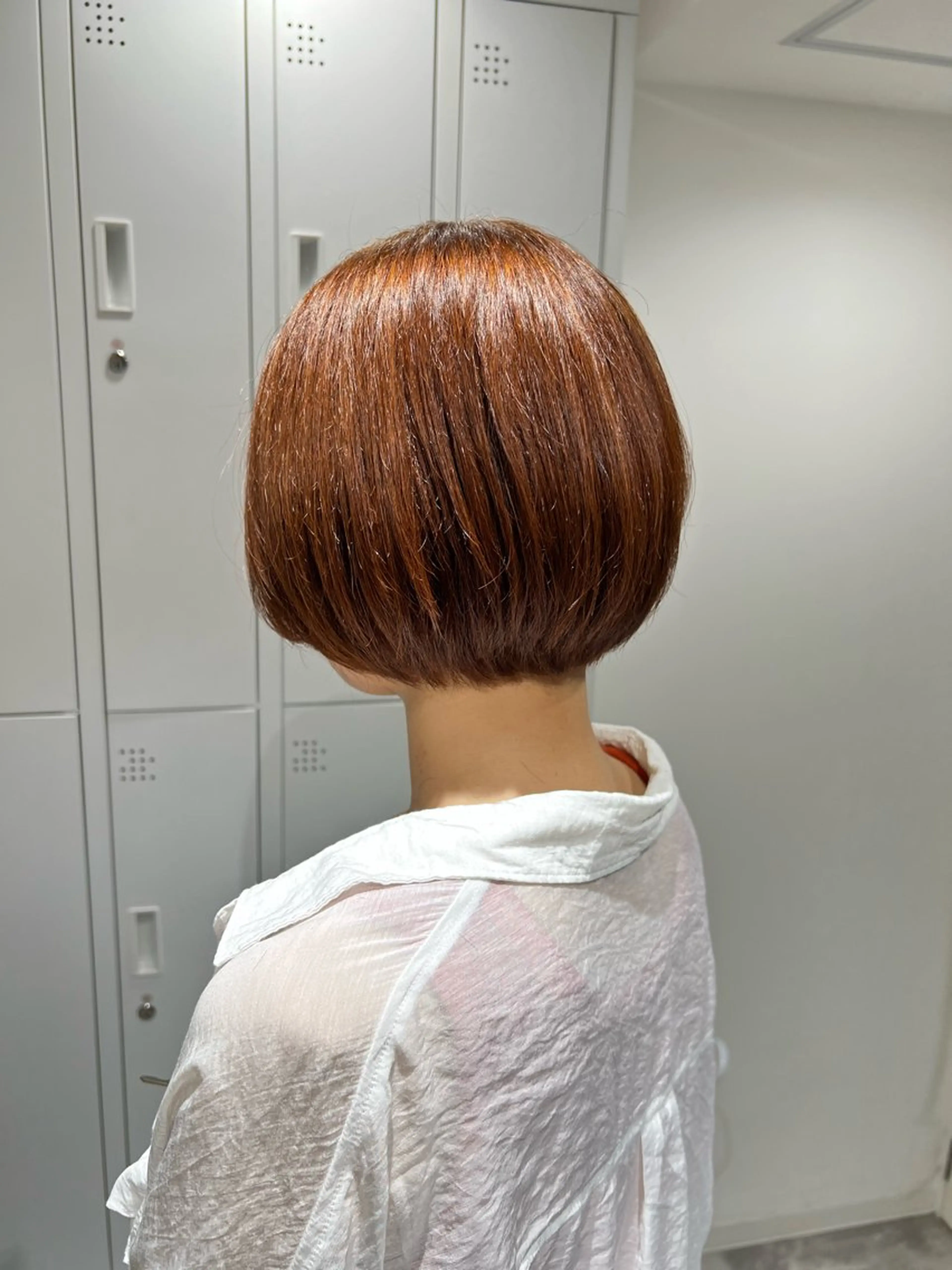 ショート カラー ブリーチ オレンジ ボブ TOMONA👑 GiseL梅田店のヘアスタイル