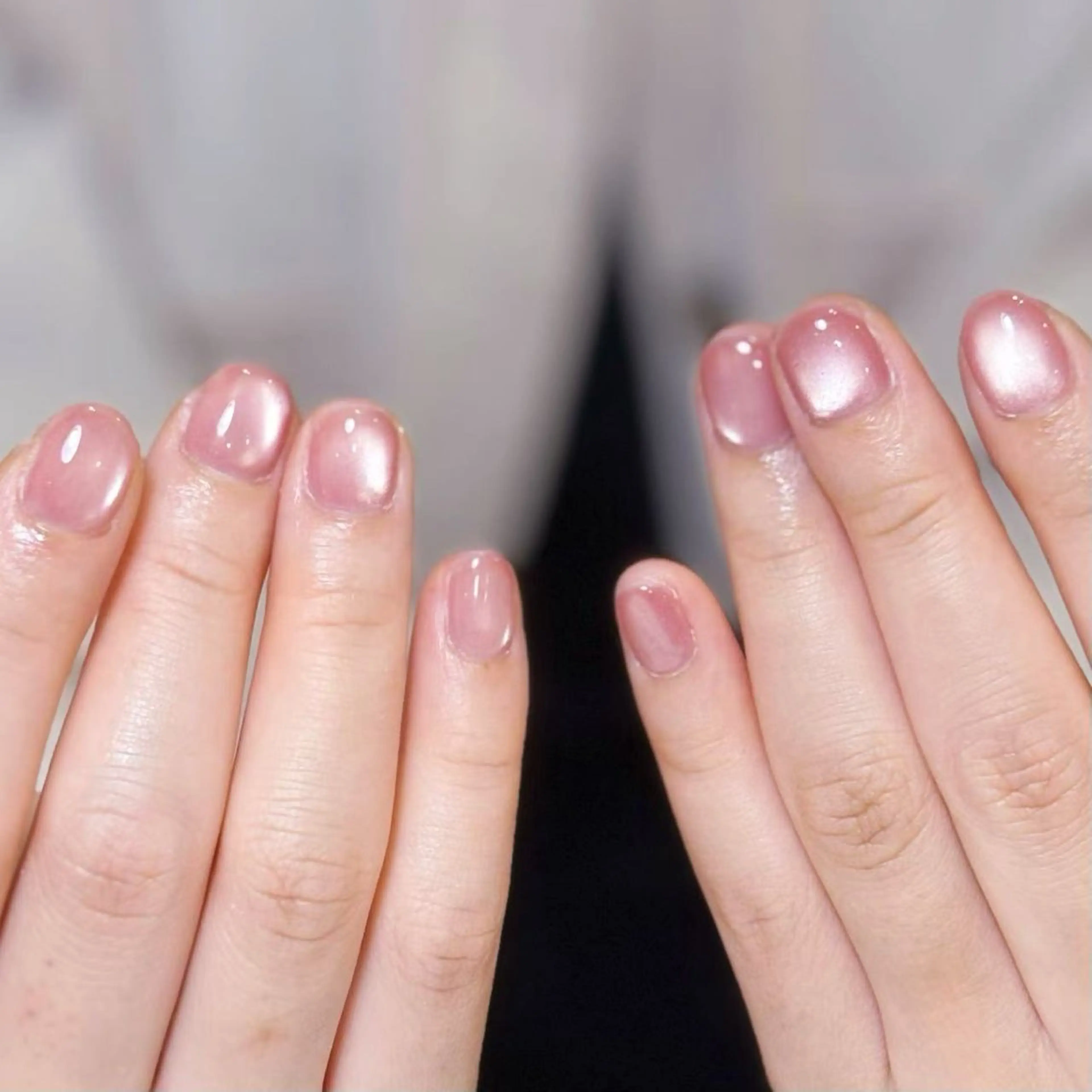 ネイル アートネイル オーロラネイル ガーリー キラキラネイル 韓国ネイル ハンドネイル yu ri 🌹のネイルデザイン