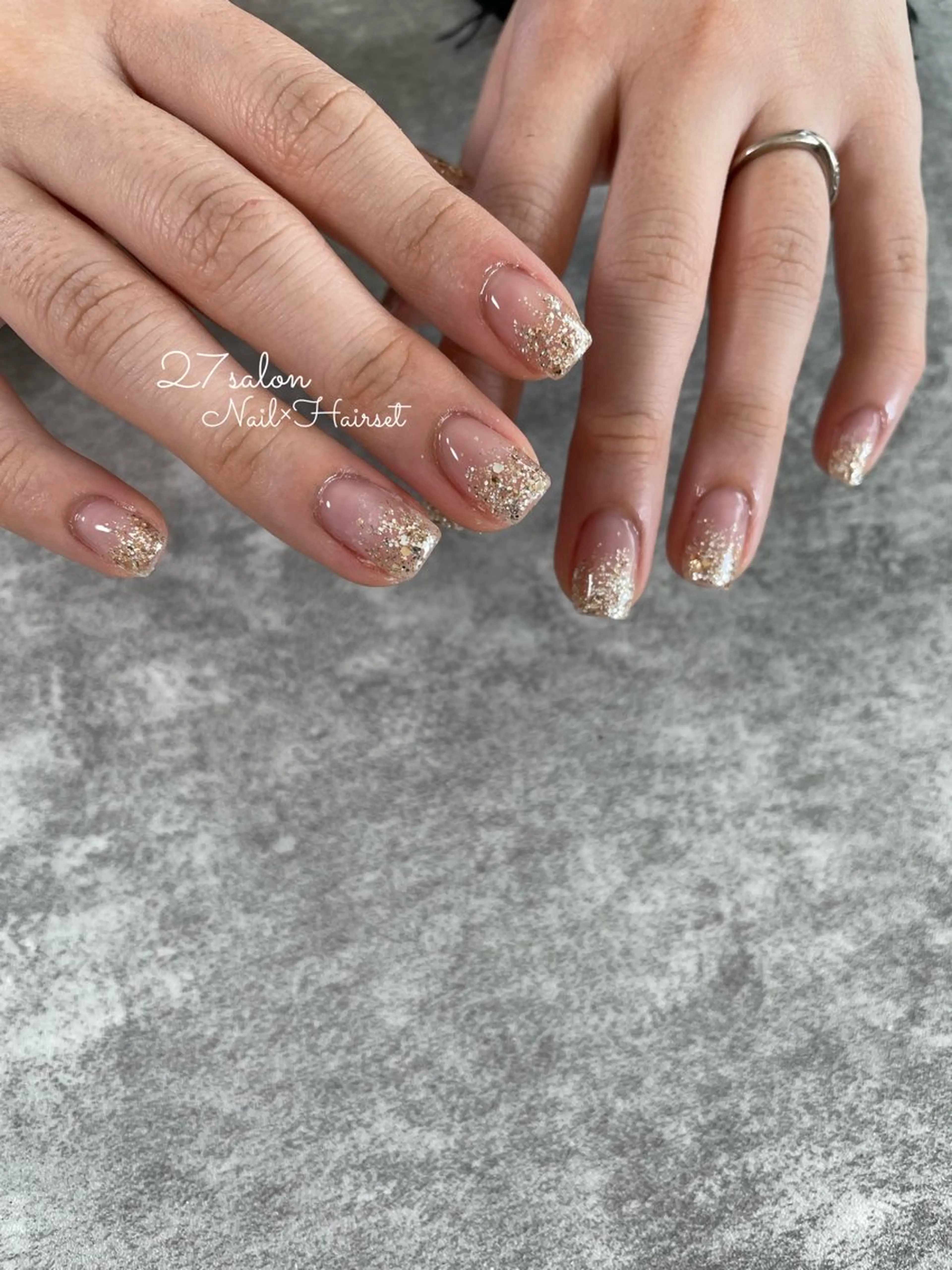 ネイル グラデーション ラメ(グリッター) ラメグラデーション 27salon yuinaのネイルデザイン