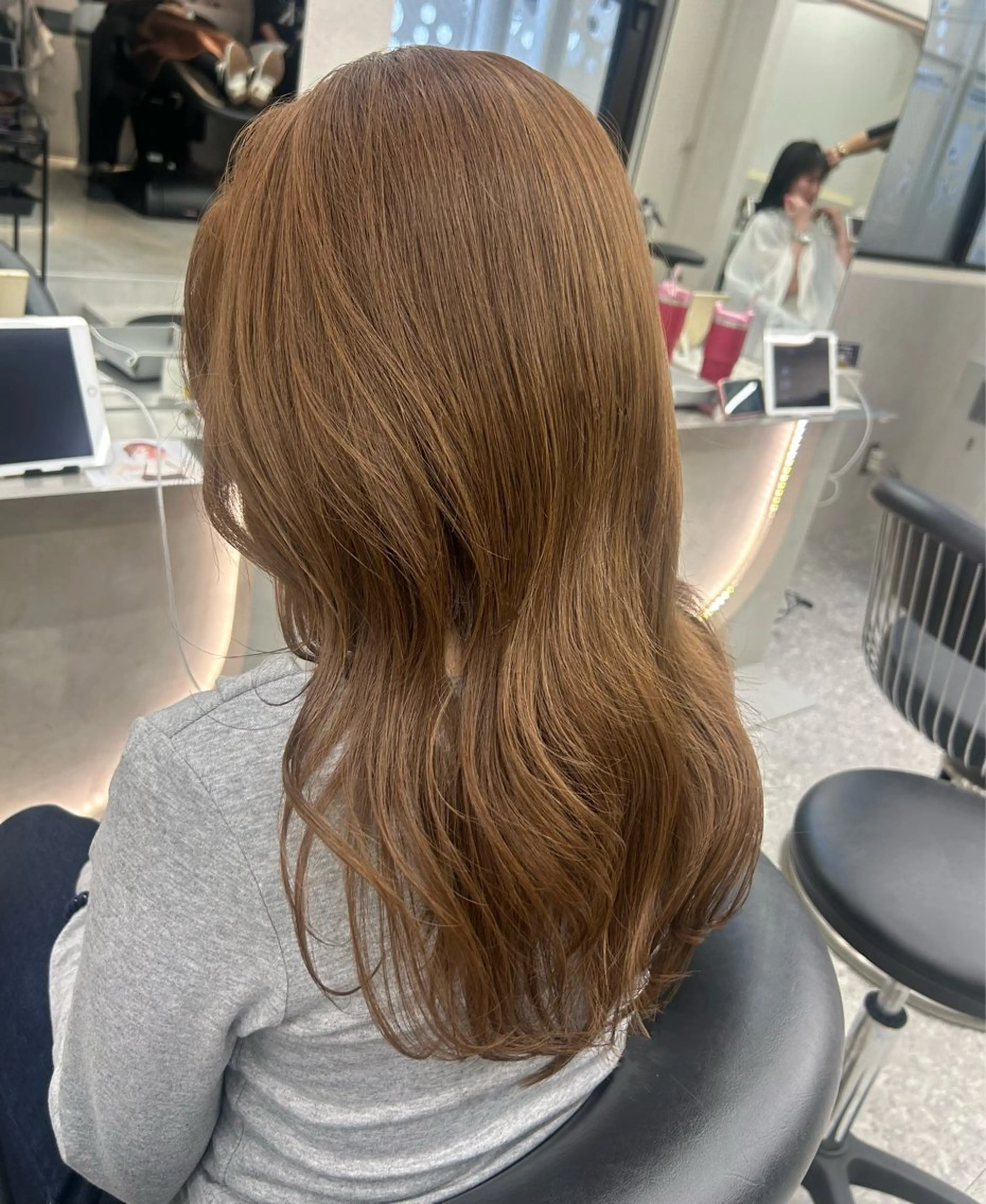 ミディアム カラー ヘアアレンジ fumika🎀 韓国ヘア×ベージュのヘアスタイル