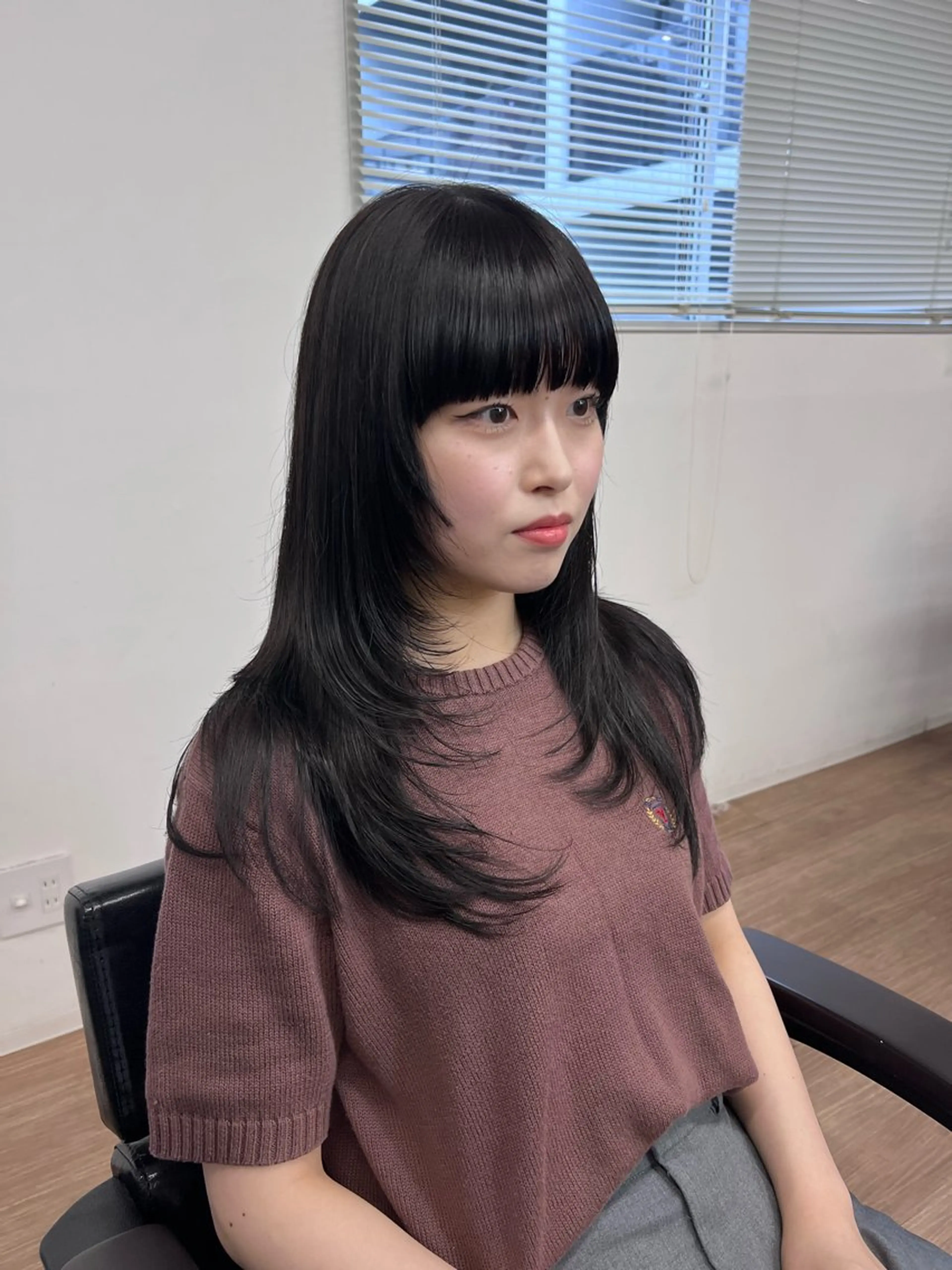 ロング カラー パーマ レイヤーカット ストレートパーマ カット ヘアカラー トリートメント 透明感×髪質改善🧸 韓国ヘア　武田涼のヘアスタイル