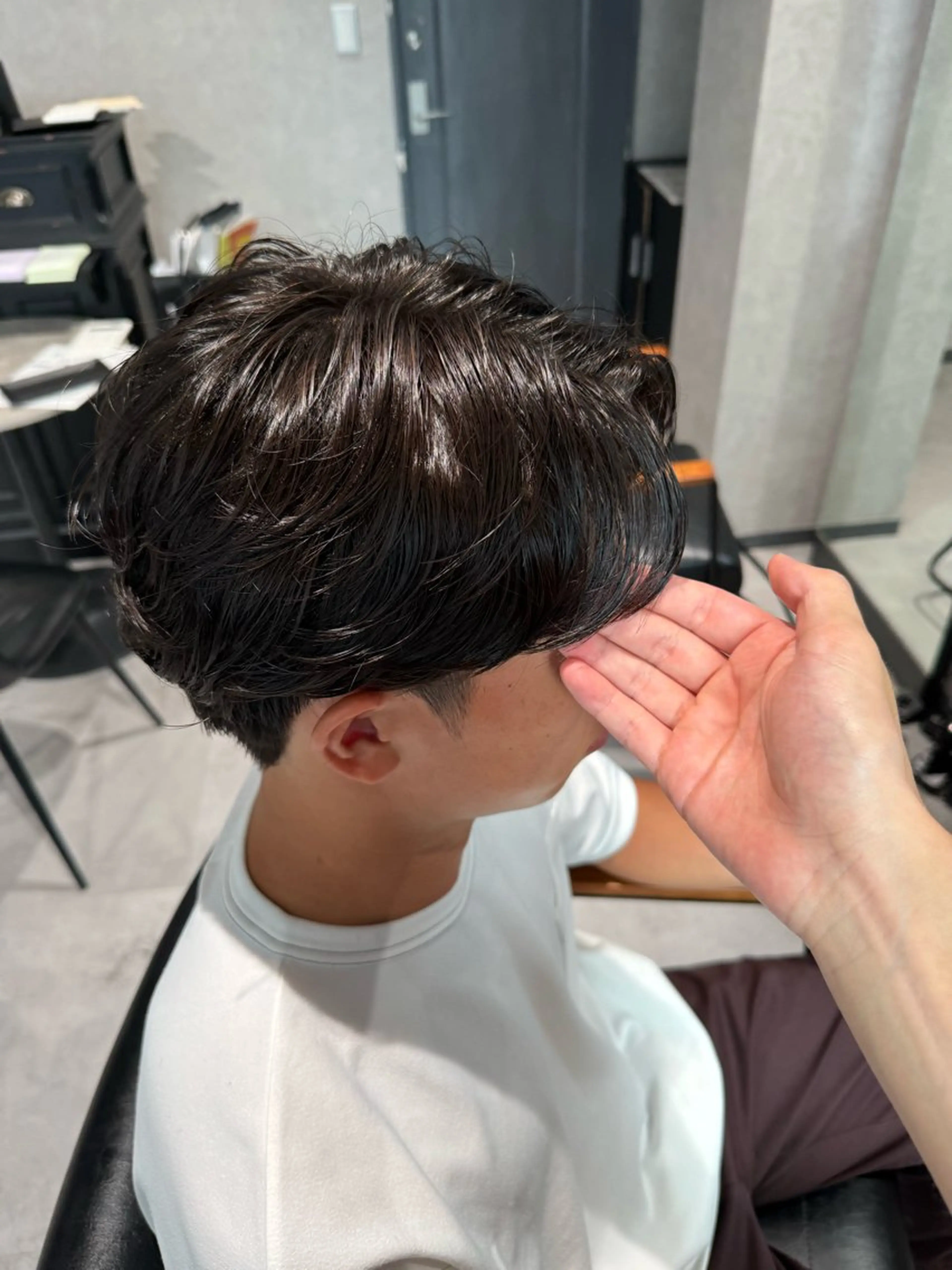 パーマ メンズ カット パーマ 韓国特化🇰🇷愁斗 センターパートパーマのヘアスタイル