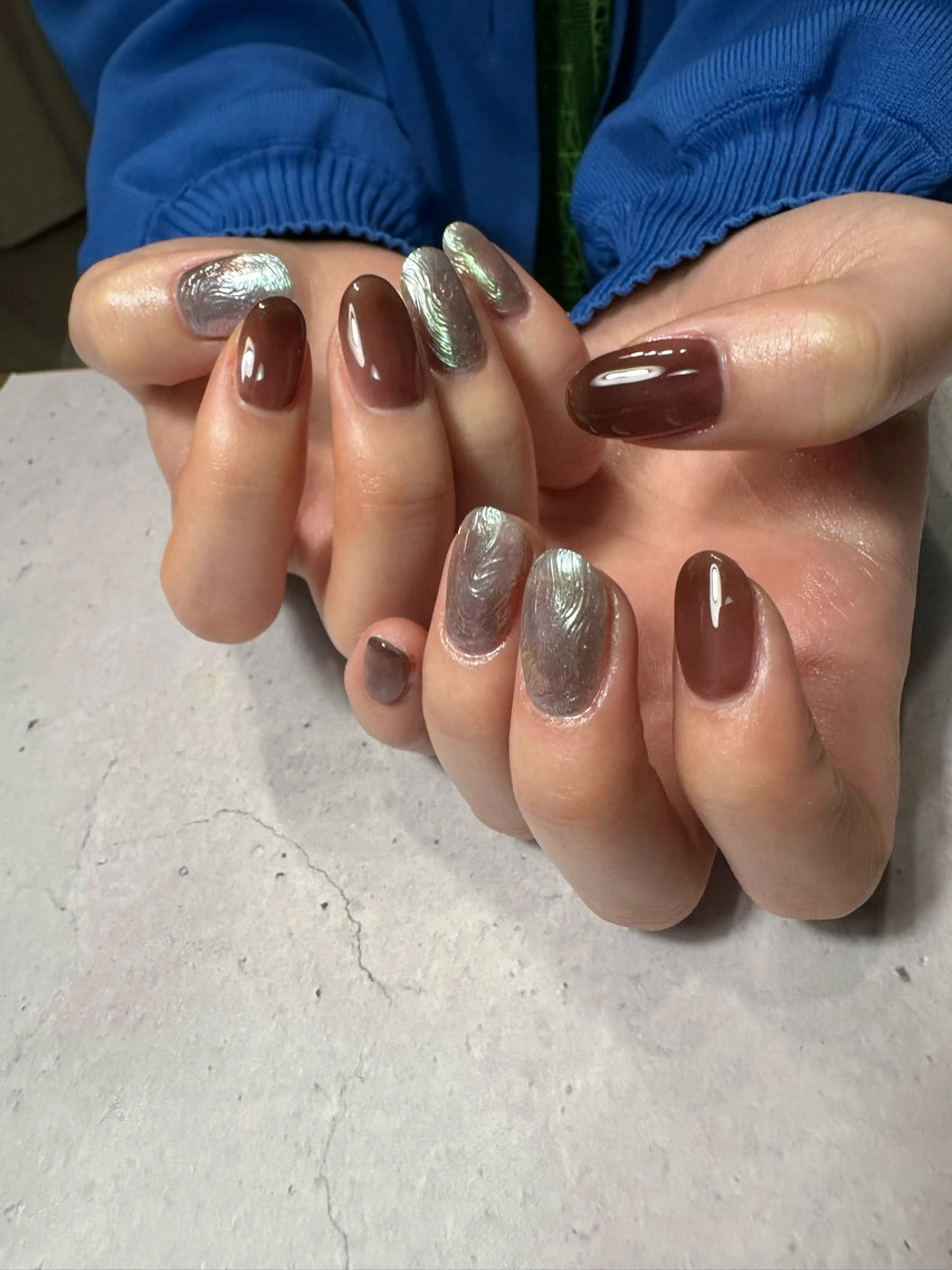 ネイル ブルー ミラーネイル ニュアンスネイル シンプルネイル 冬ネイル nailsalon Daphneのネイルデザイン