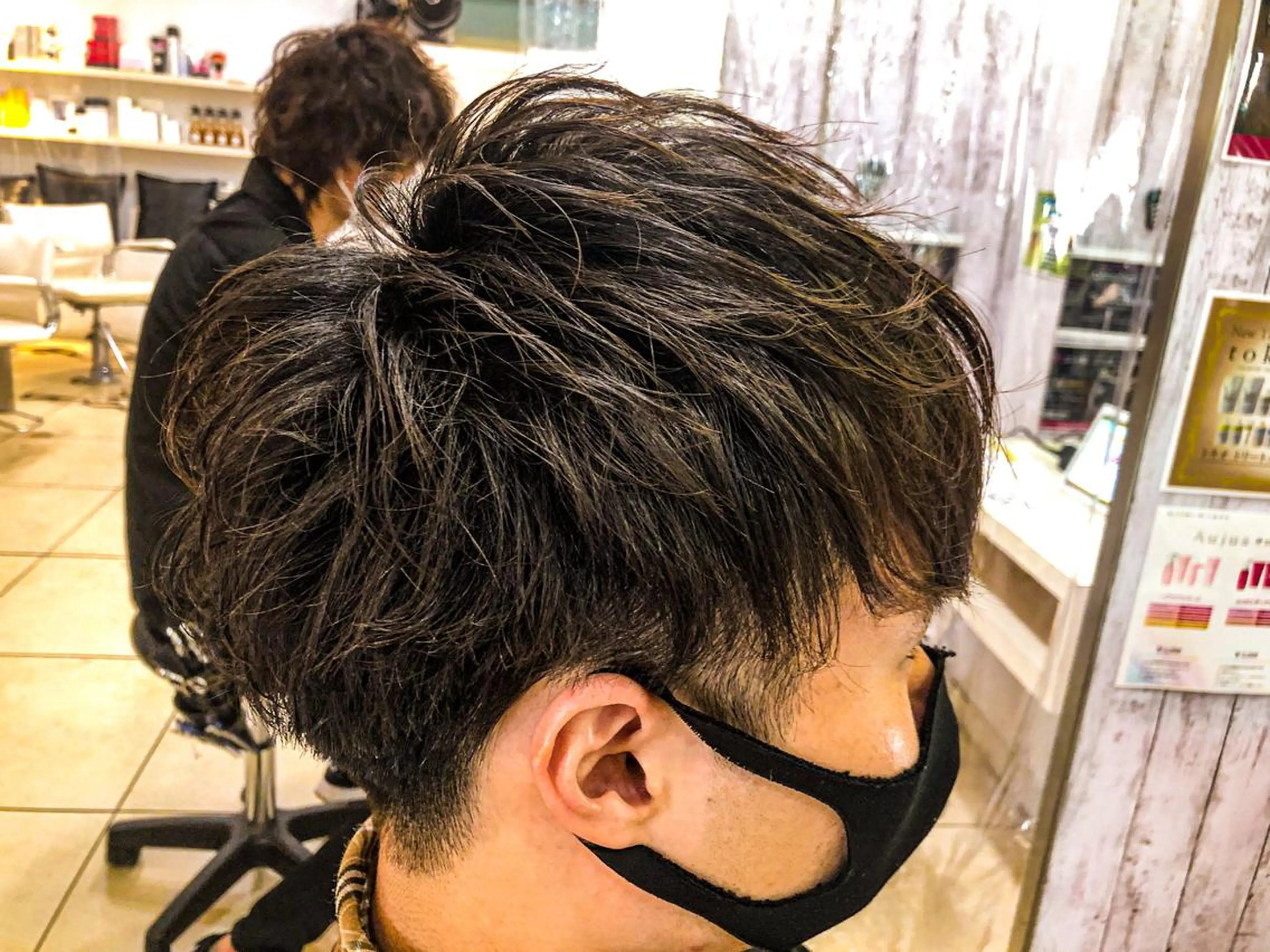 ショート パーマ メンズ マッシュ メンズパーマ スパイラルパーマ カット パーマ カルマ・ニュアンス パーマ　須田龍世のヘアスタイル