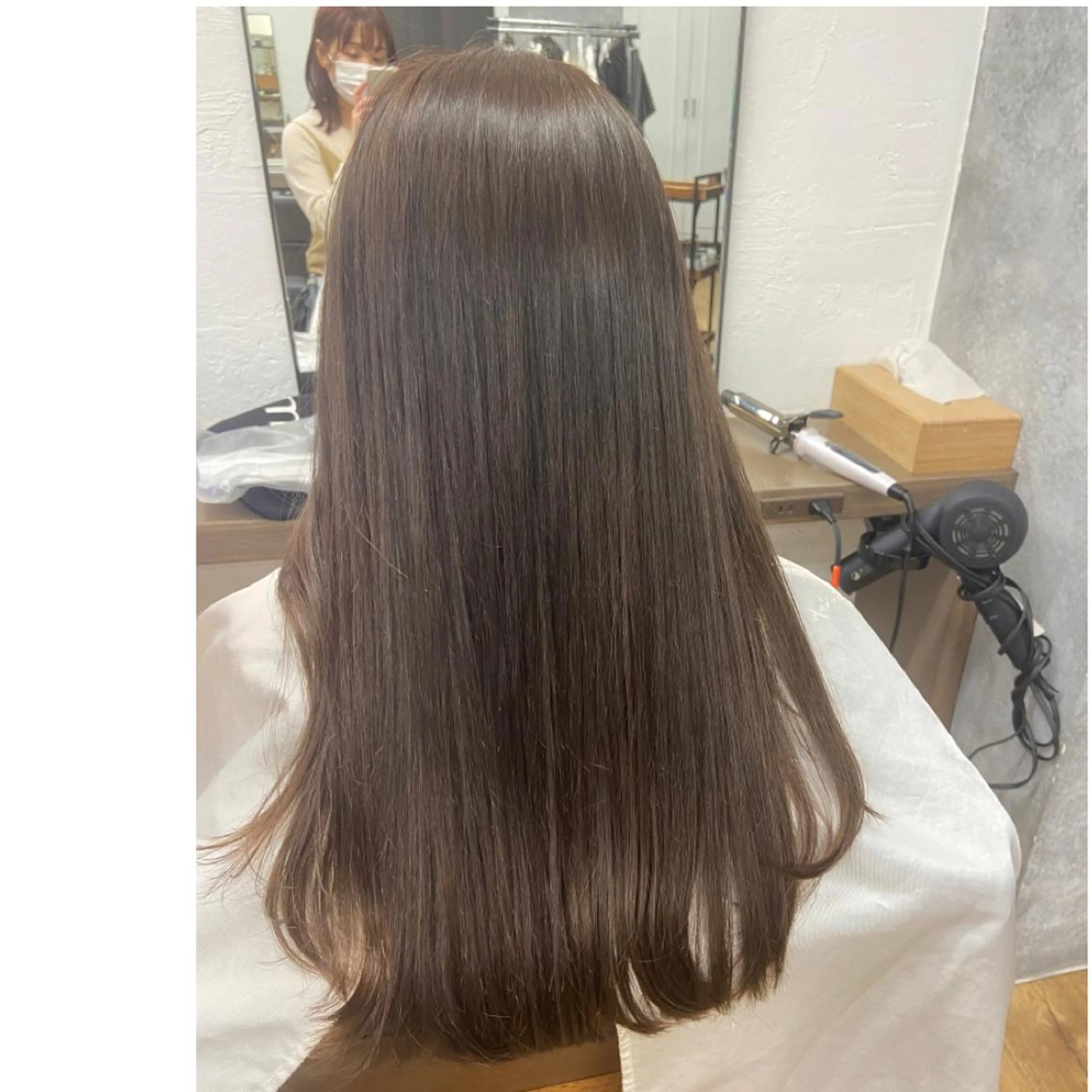 ロング ラベンダーベージュ little  横浜所属・🌷久保田 優🌷のヘアスタイル