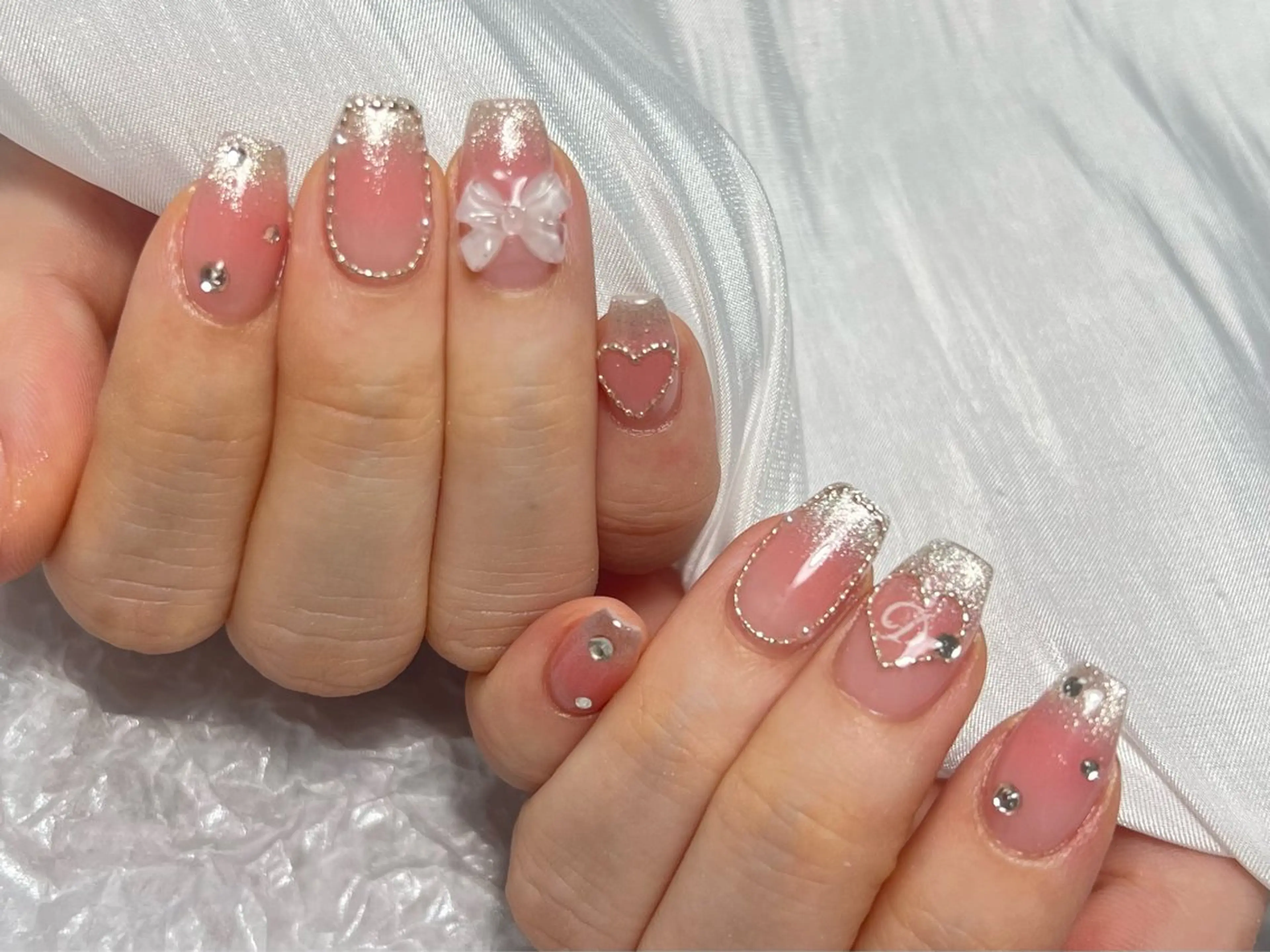 ネイル オーロラネイル 長さ出し ジェルネイル 氷ネイル・うるうるネイル 韓国ネイル ハンドネイル lumiereva nail salon所属・Lumiereva nail salonのネイルデザイン