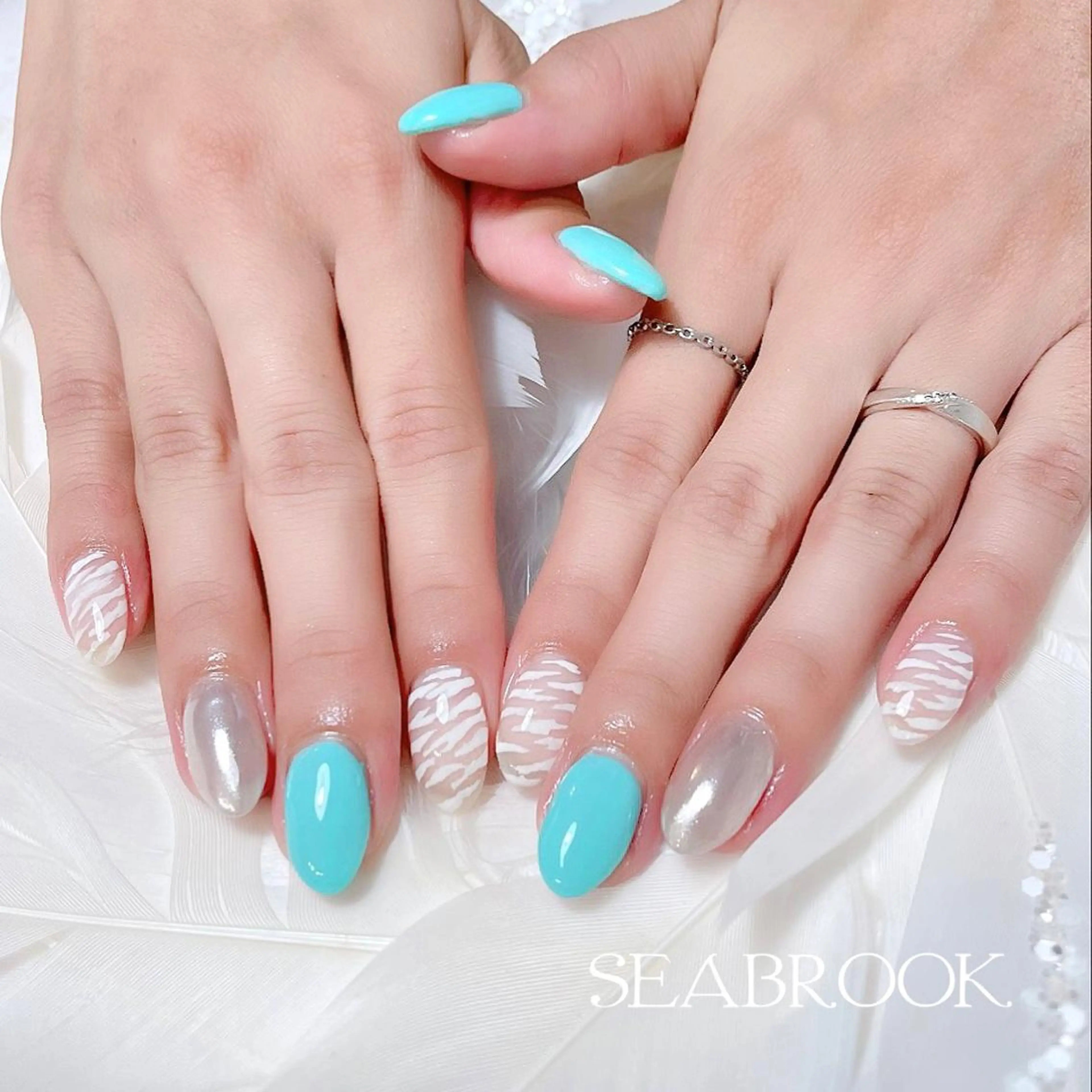 ネイル 鈴木 奈穂子のネイルデザイン