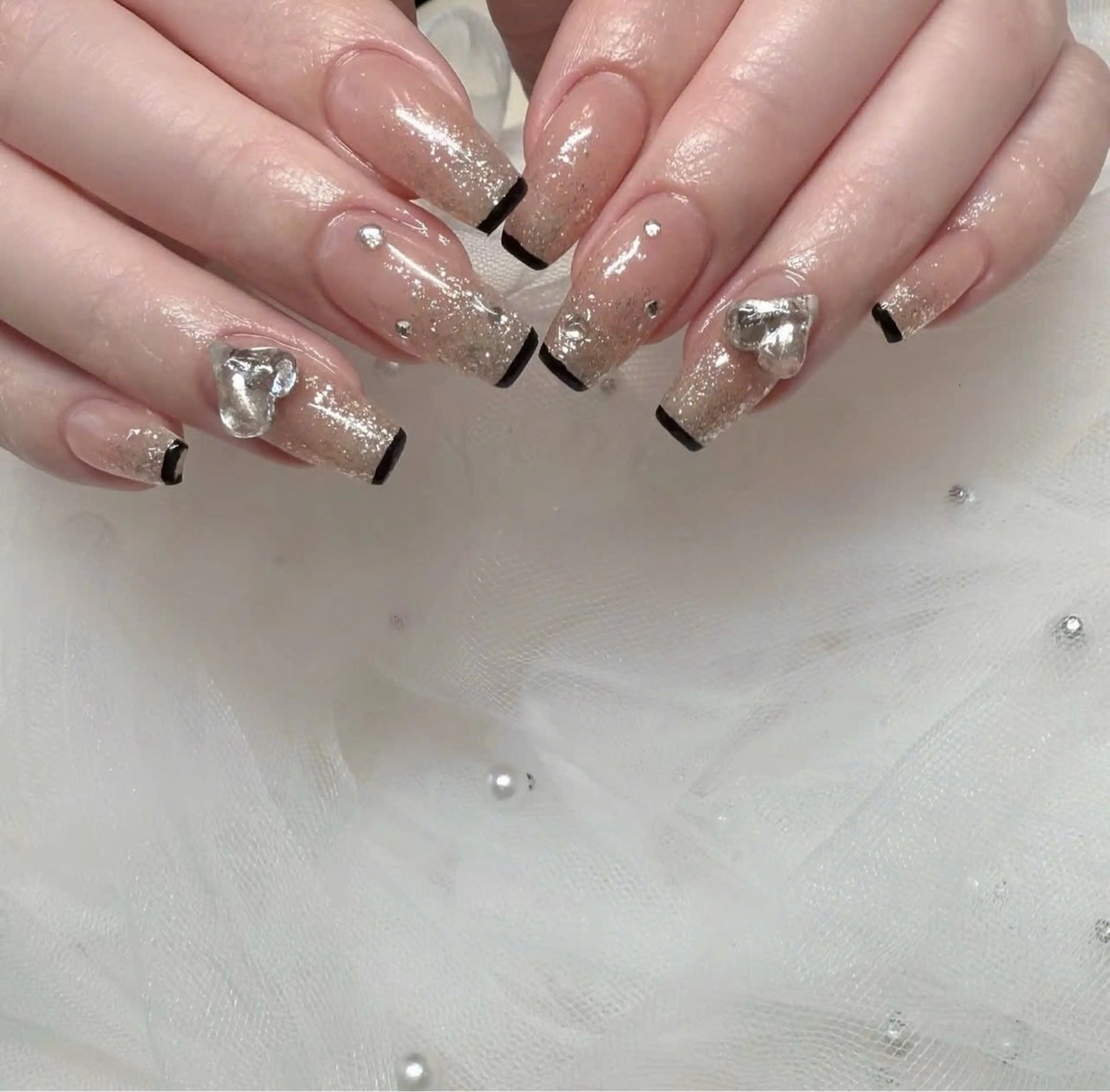 ネイル アニマル柄 オーロラネイル チークネイル フラッシュネイル ジェルネイル ハンドネイル Lyna Nail のネイルデザイン