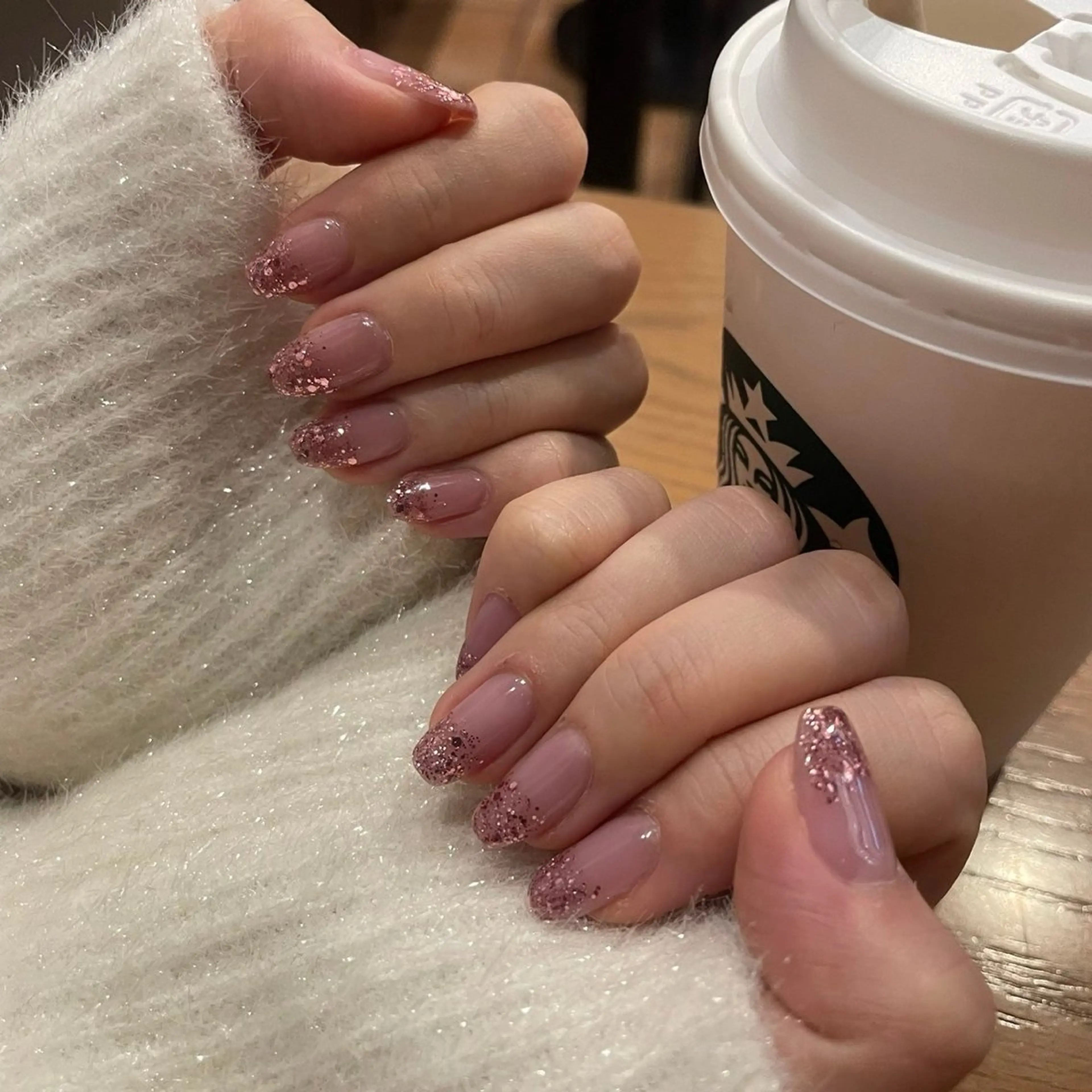 ネイル ラメ(グリッター) ラメグラデーション ハンドネイル NAIL MATILDa 1103所属・NAIL MATILDaのネイルデザイン