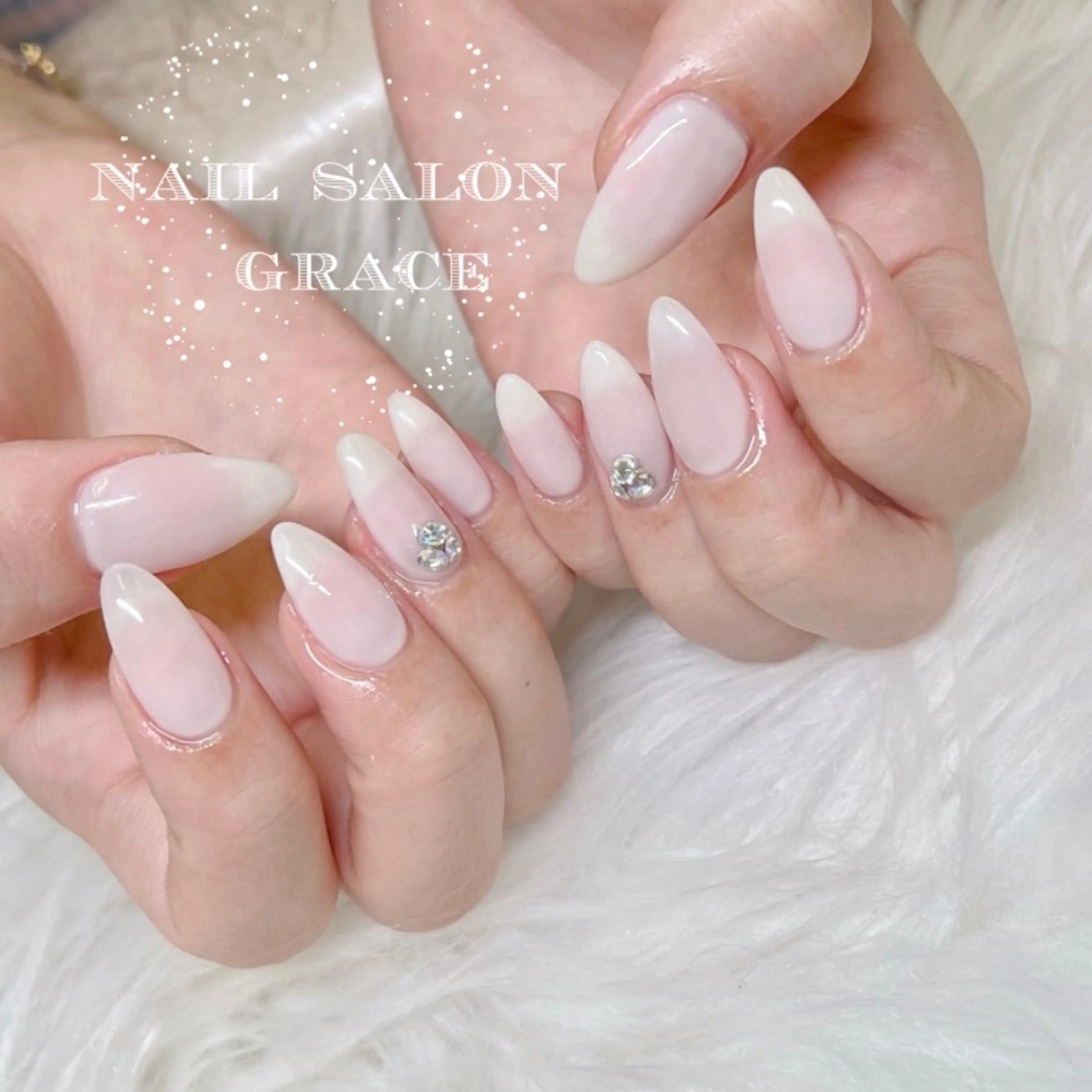 ネイル ホワイト ハンドネイル nailsalon GRACE所属・GRACE nailのネイルデザイン