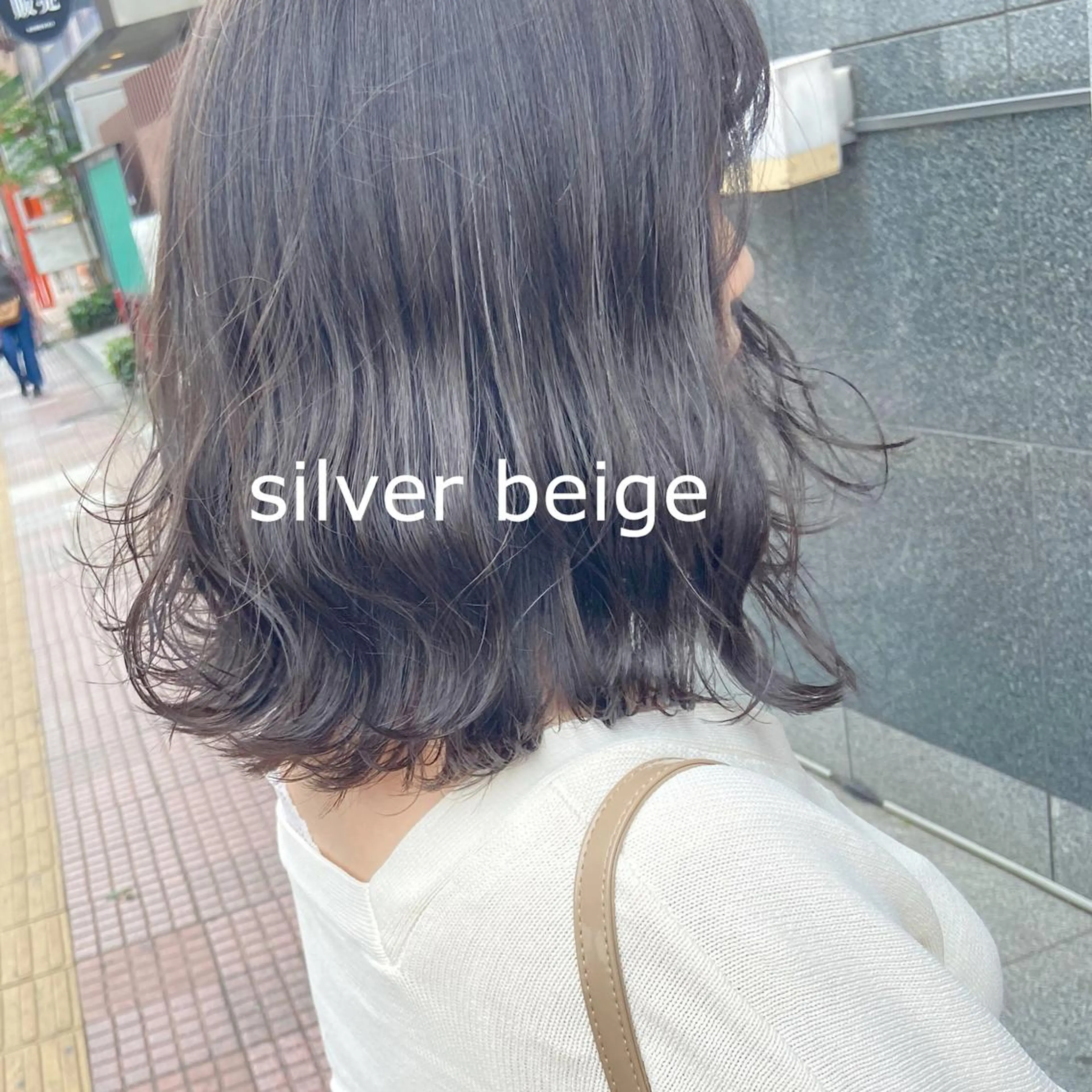 ミディアム カラー GLROW haruhiのヘアスタイル