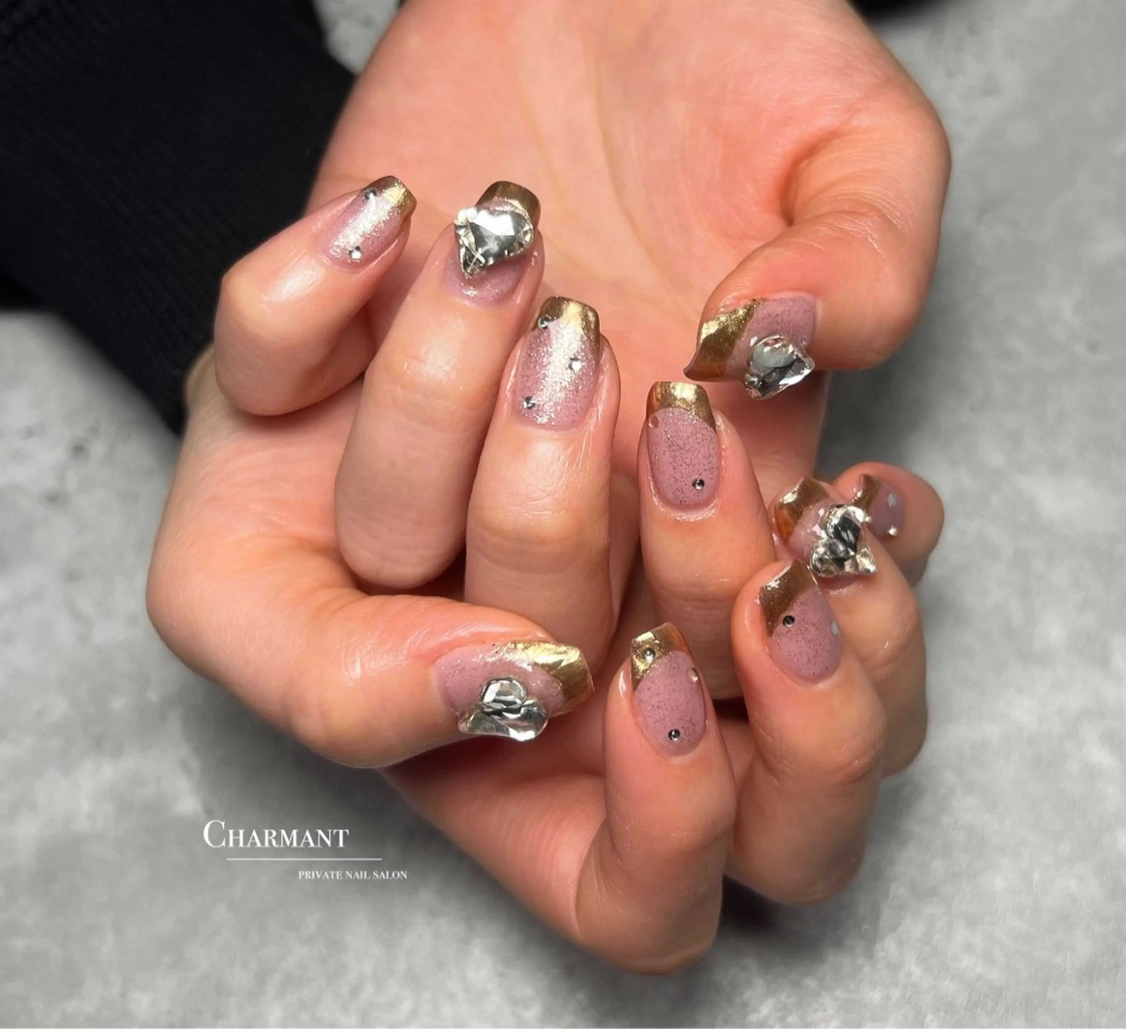 ネイル ハンドネイル minako .のネイルデザイン