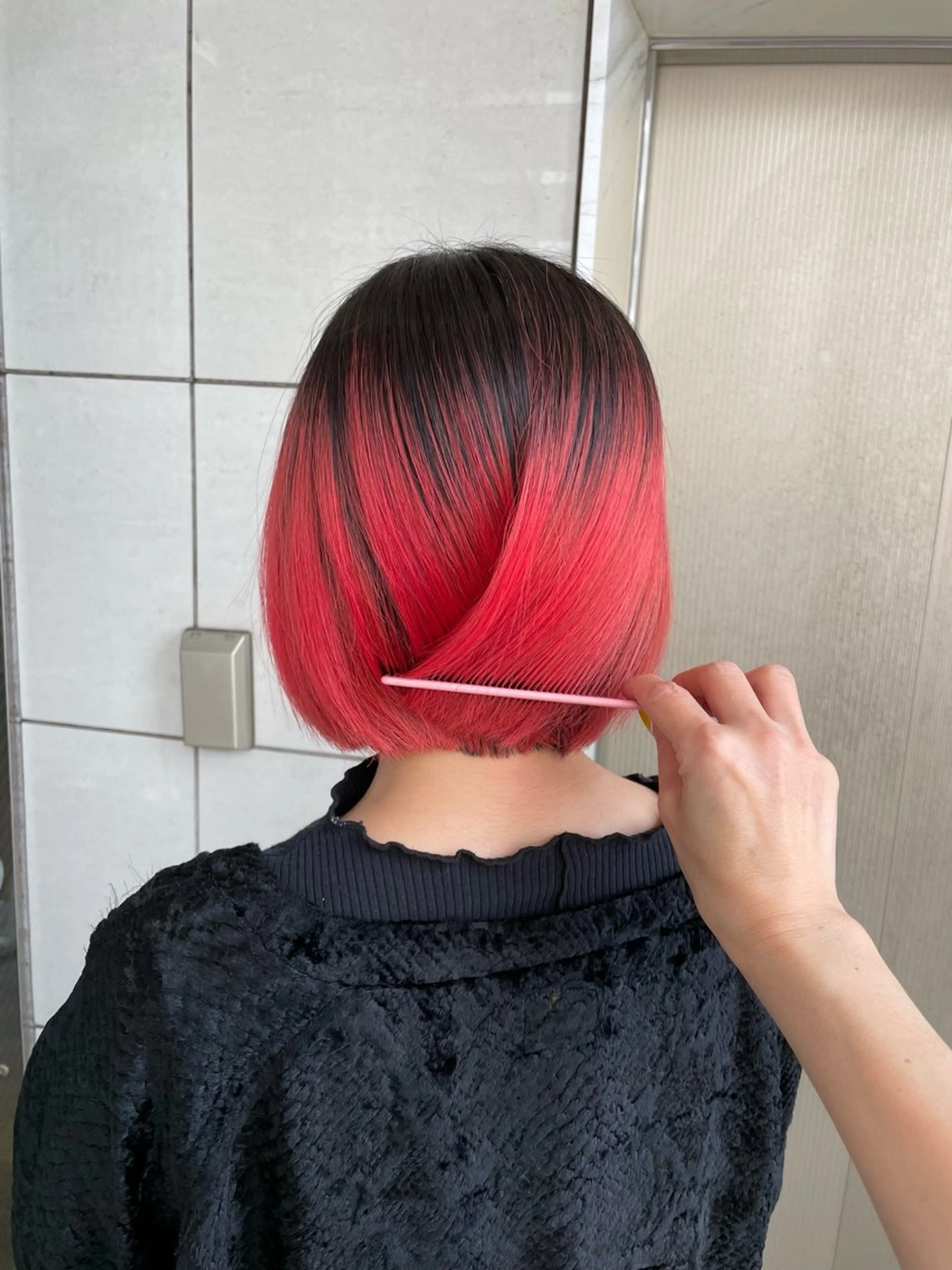 カラー 坂野 結子のヘアスタイル