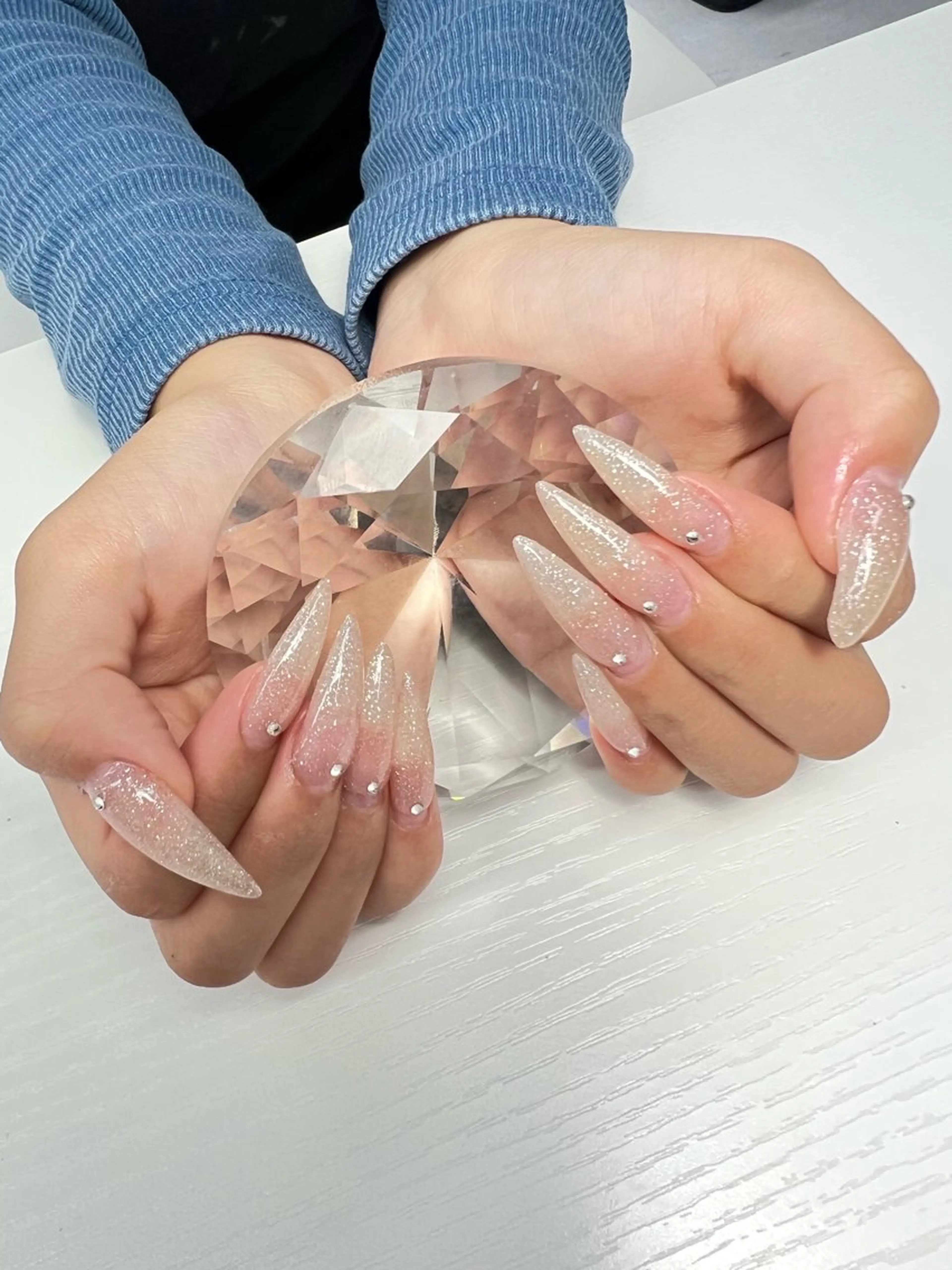 ネイル ハンドネイル NABI NAIL茨木市店所属・NABINAIL mahoのネイルデザイン