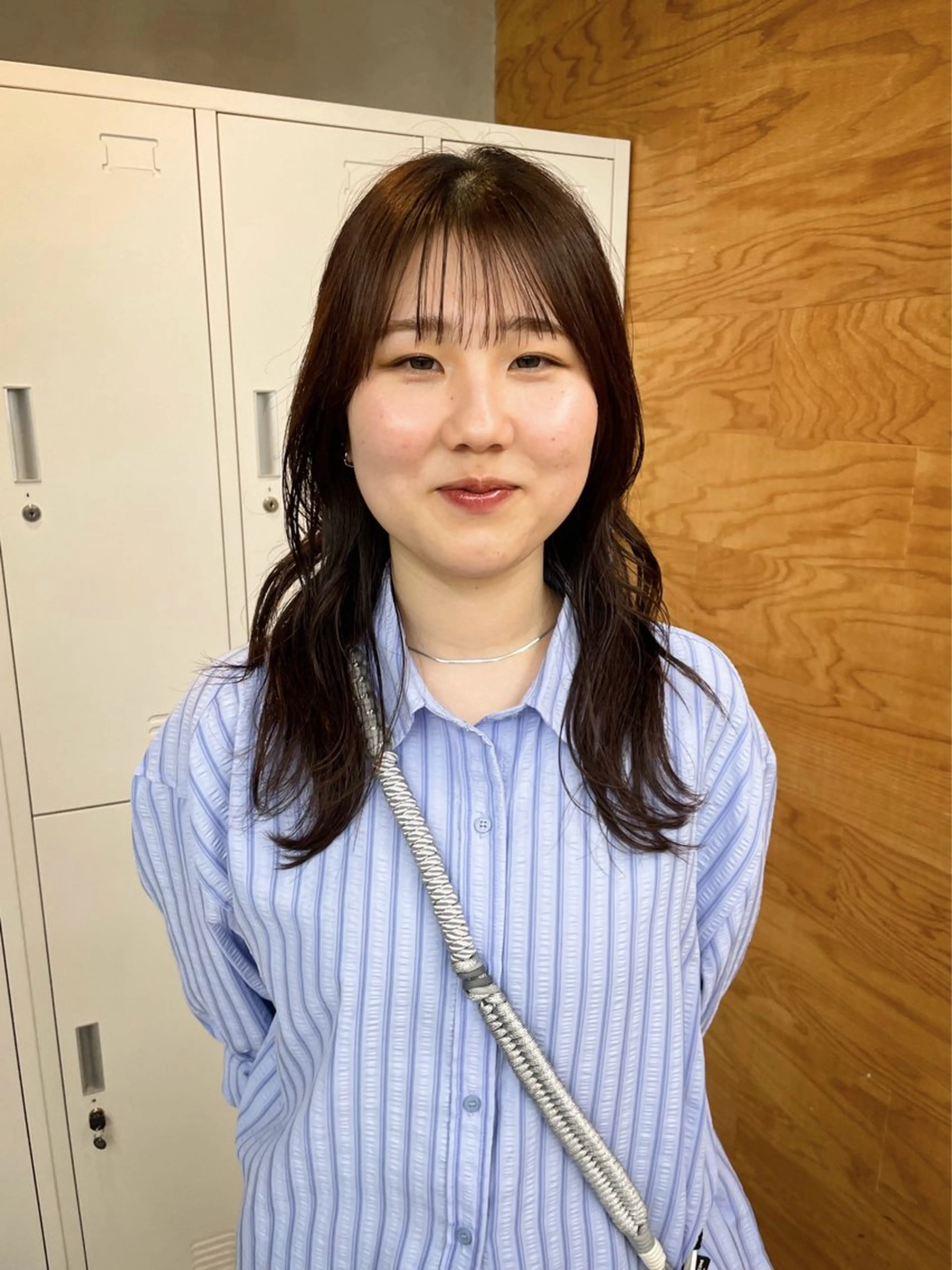 ミディアム ミディアムレイヤー レイヤーカット 榛葉 夢乃のヘアスタイル