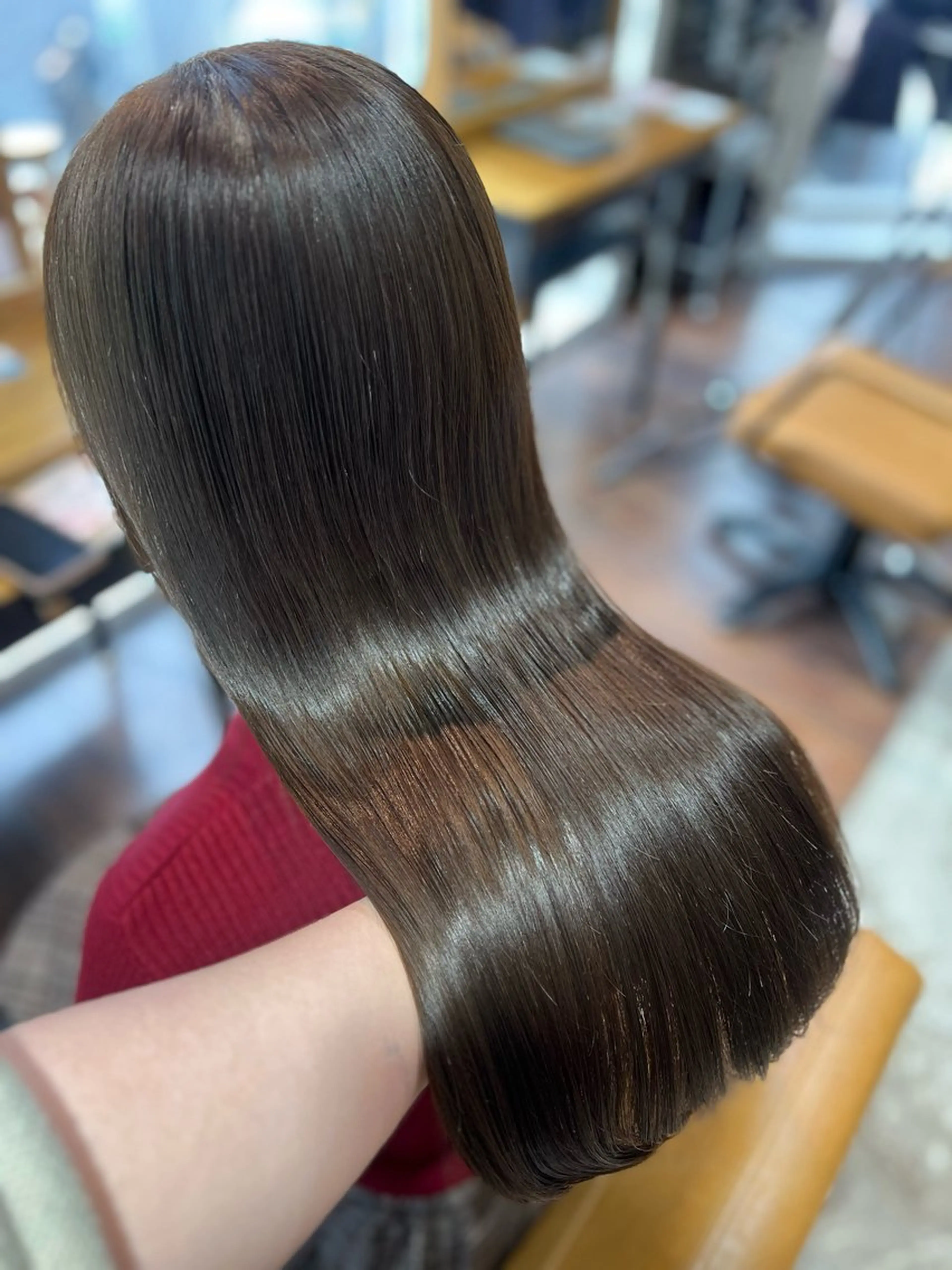 ロング ヘアカラー トリートメント AVANCE.ens AKARIのヘアスタイル
