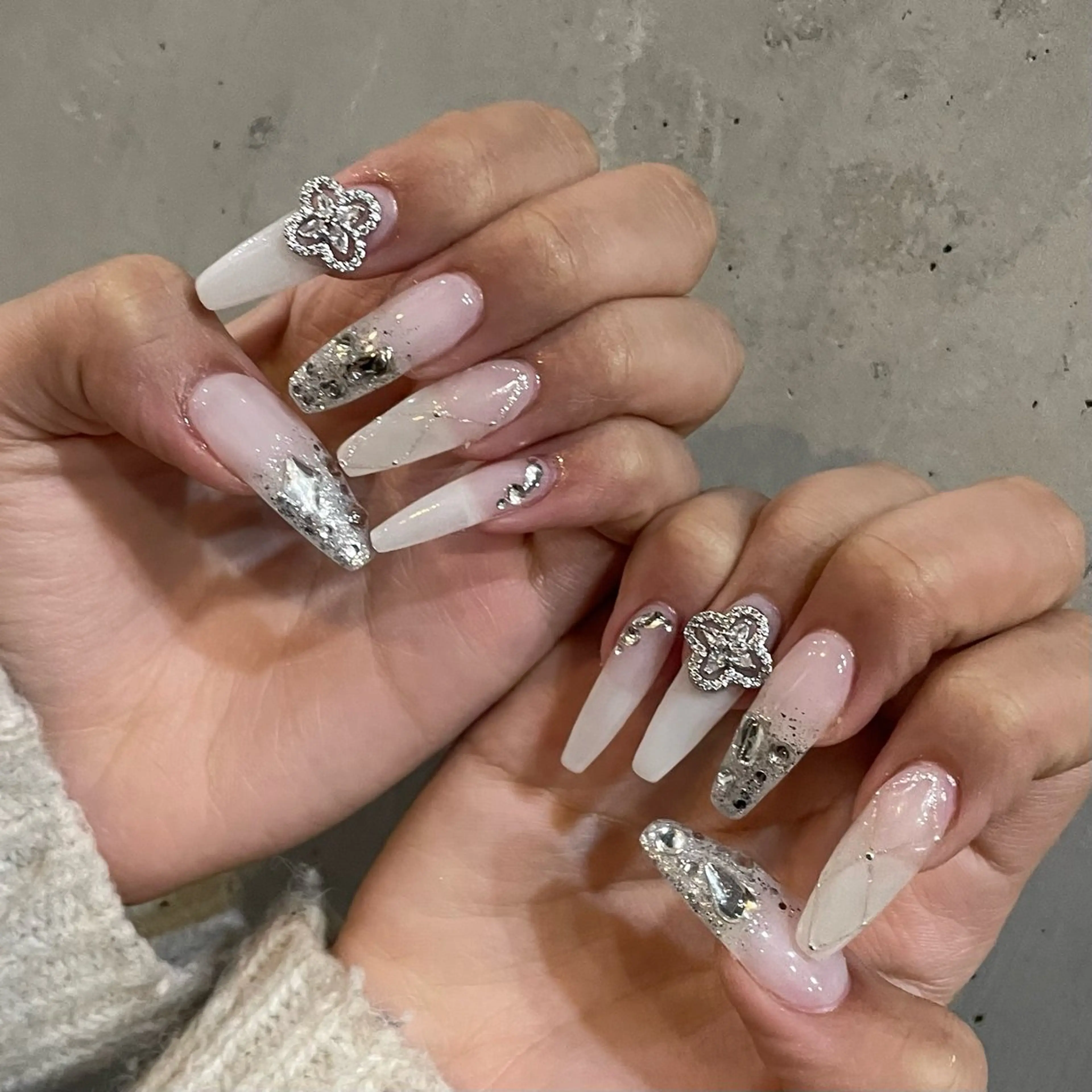 ネイル アートネイル 持ち込み スカルプネイル ネイルチップ ハンドネイル IROHA NAIL 横山佳那のネイルデザイン