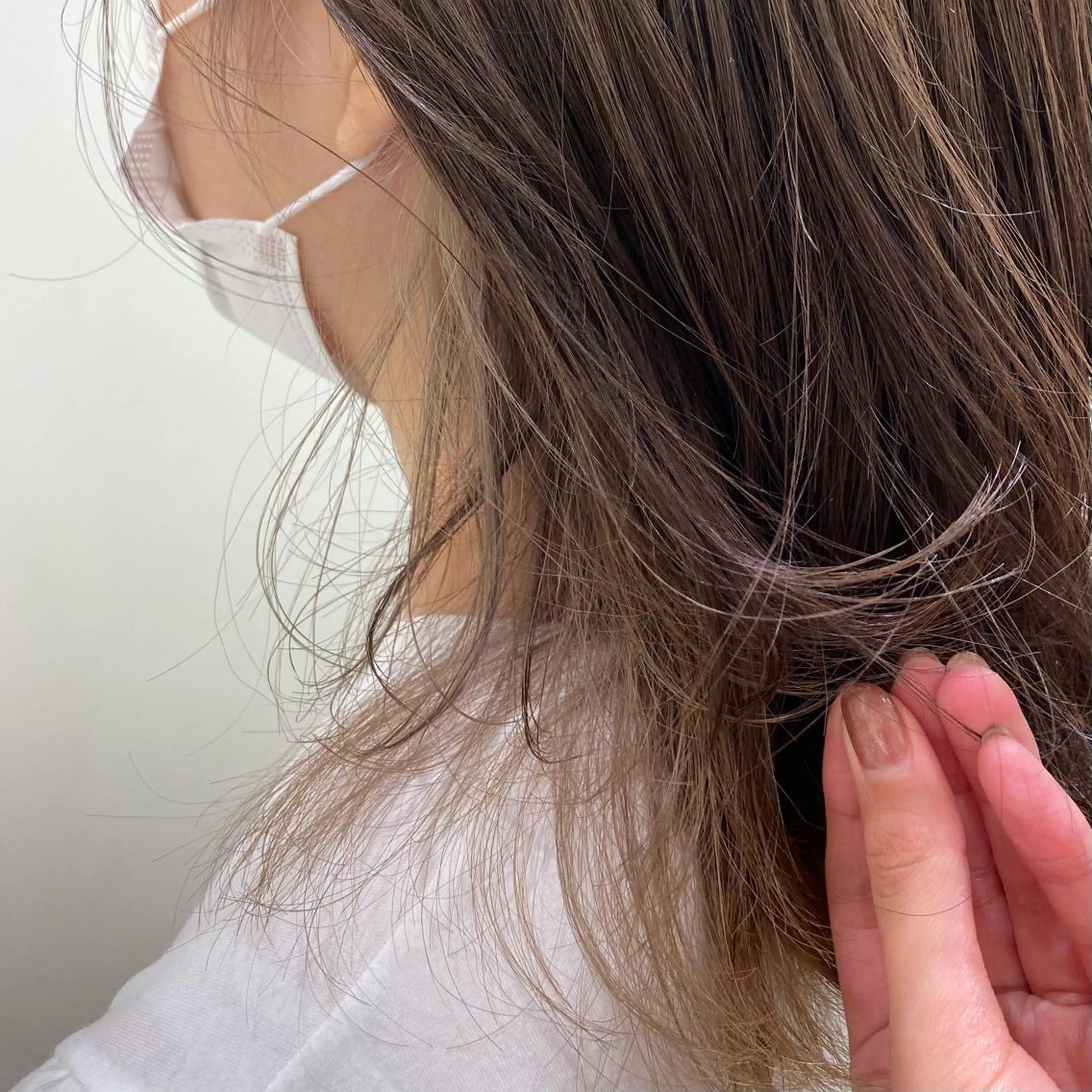 ミディアム カラー カット ヘアカラー トリートメント プレイングカラー🤍 細めハイライトのヘアスタイル