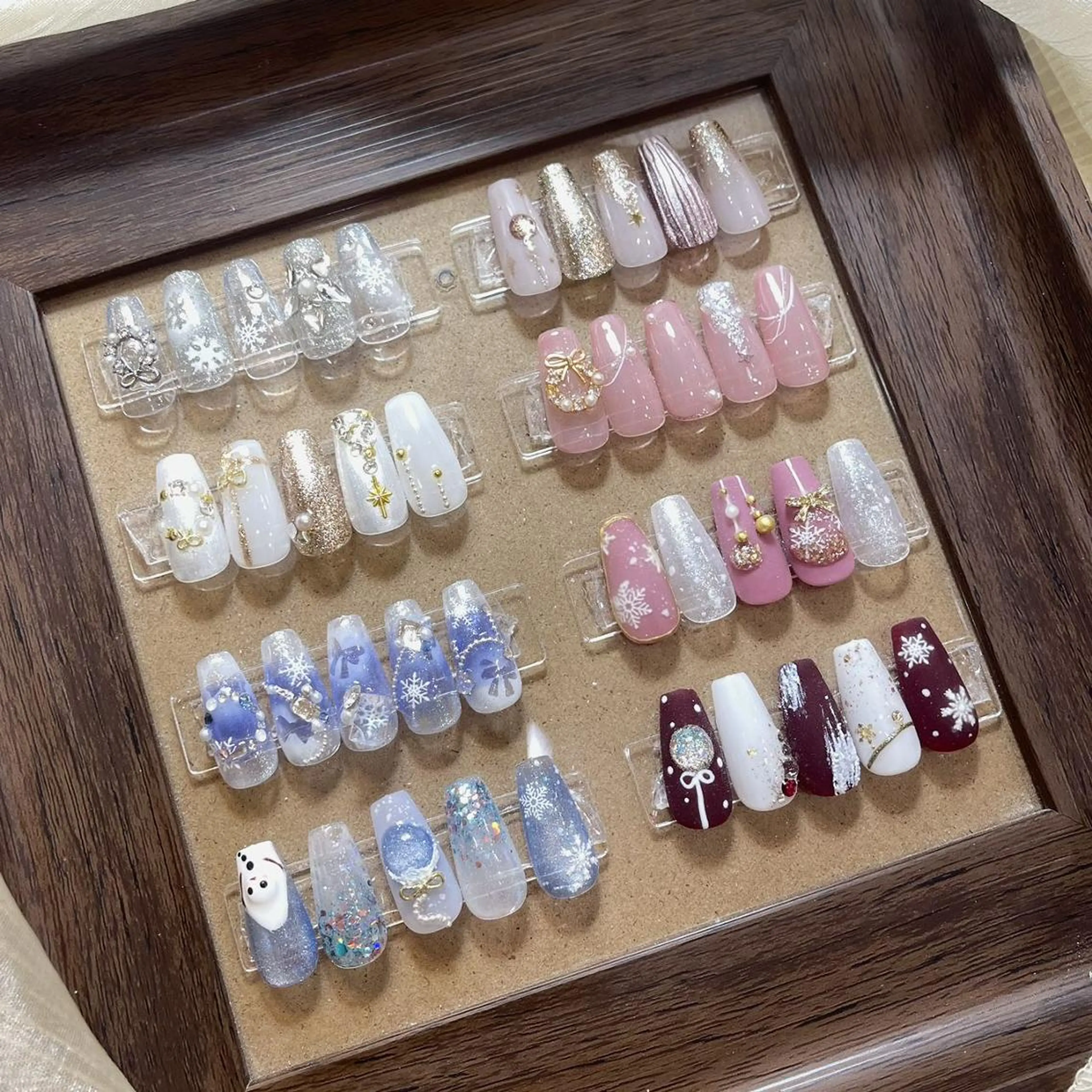 ネイル RAFFINE 月🦋🩵のネイルデザイン