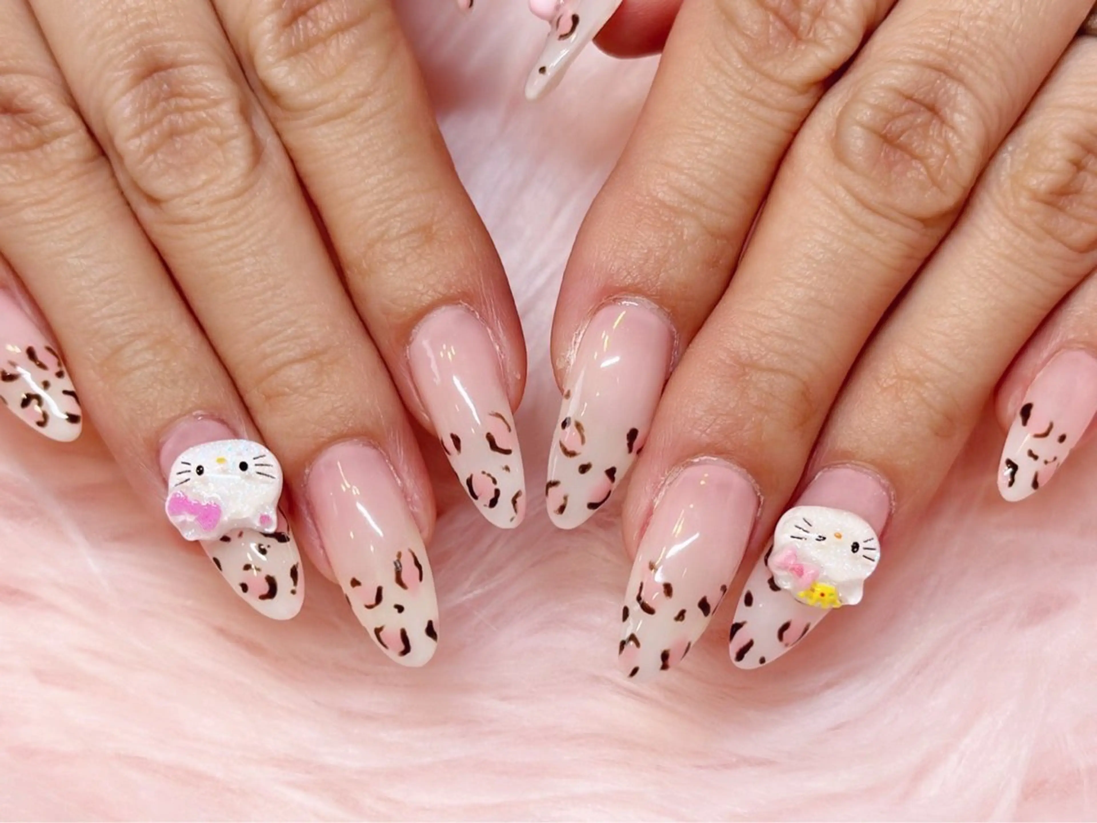 ロング Nailsalon Little Rのネイルデザイン