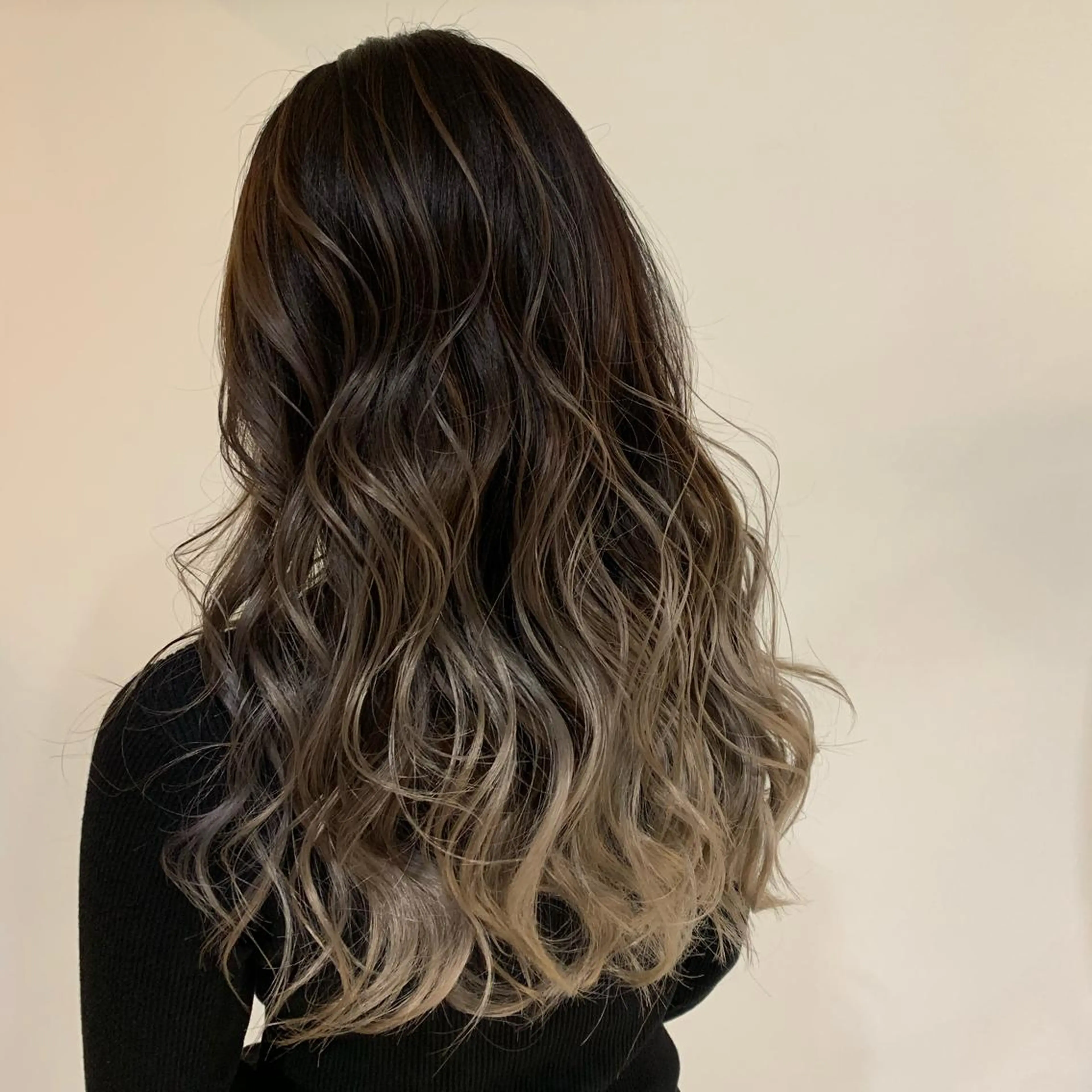 ロング カラー ヘアアレンジ バレイヤージュ レイヤーカット カット ヘアカラー トリートメント 守屋 颯太のヘアスタイル