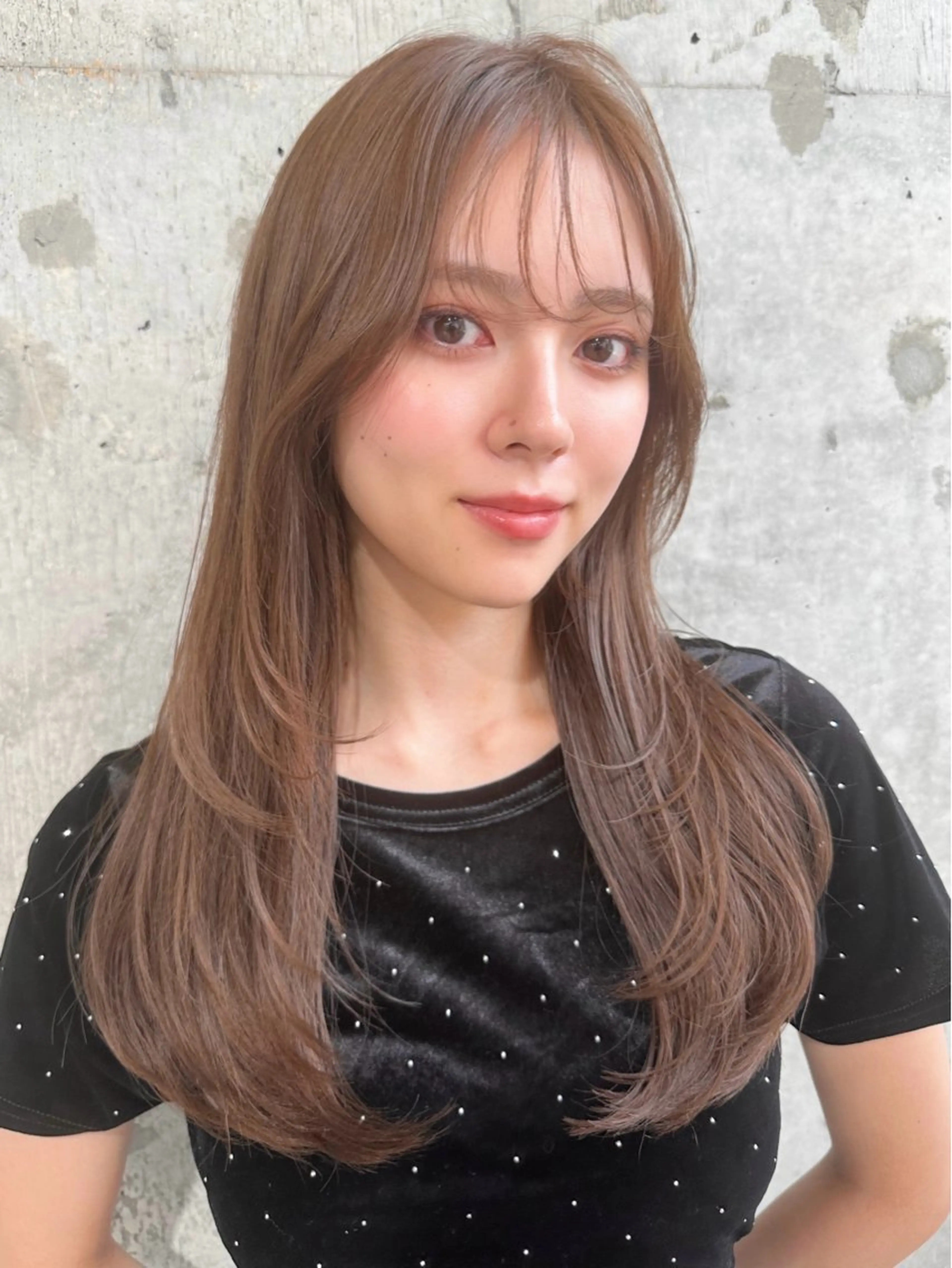 セミロング カラー カット ヘアカラー トリートメント ヘアセット 韓国レイヤー/透明感 カラー/髪質改善角所のヘアスタイル