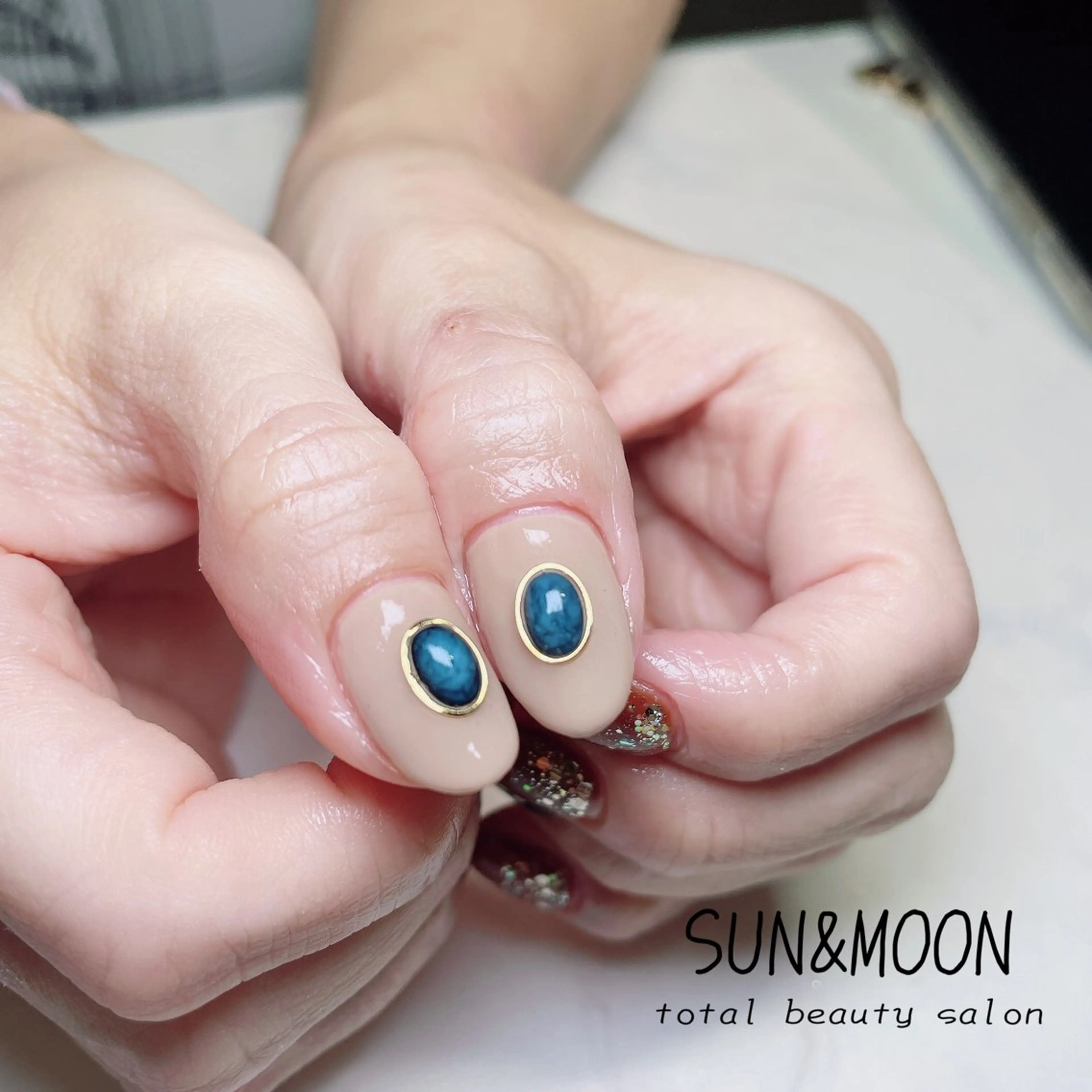 ネイル ハンドネイル SUN&MOON所属・SUN&MOON REOのネイルデザイン