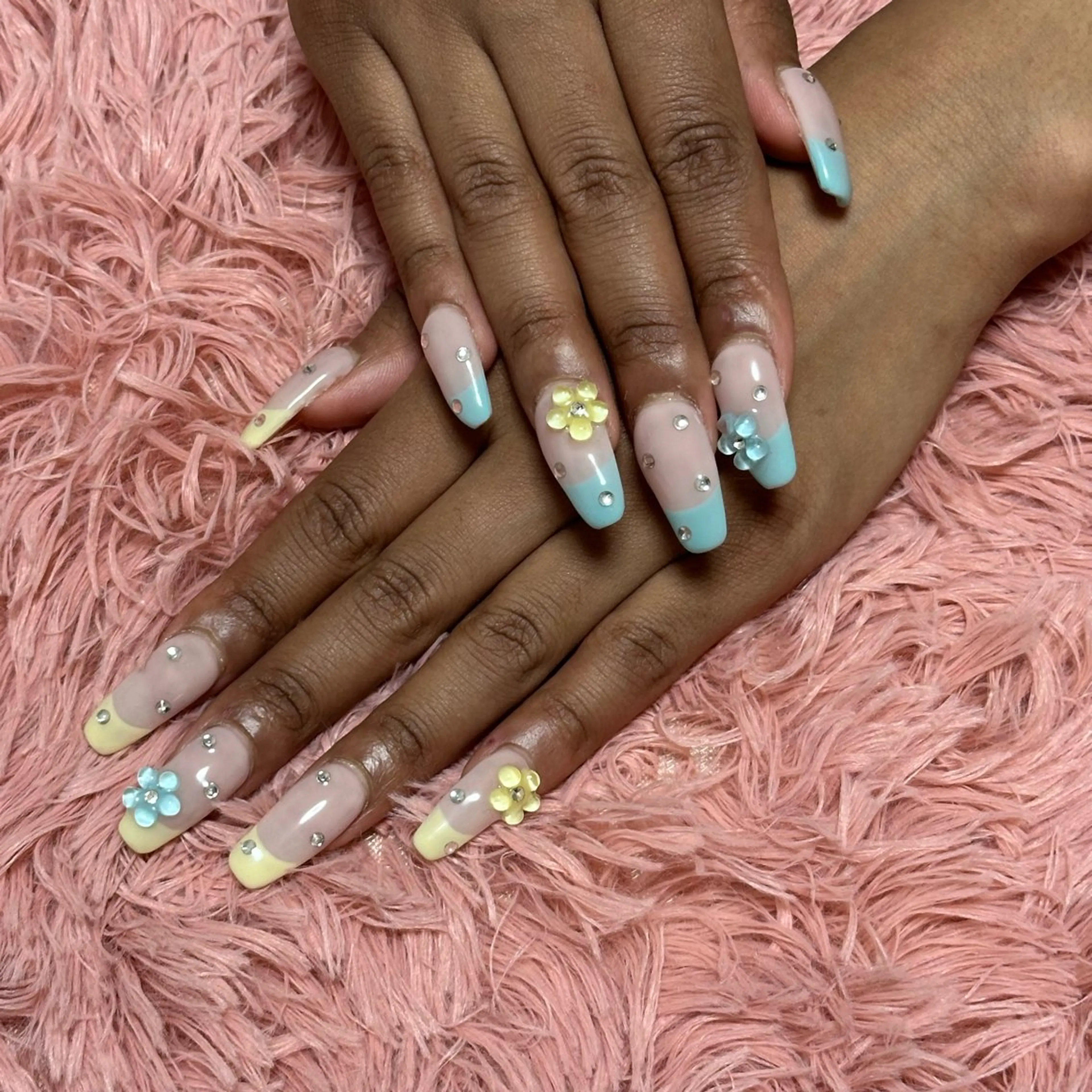 ネイル NAIL Alaia ☆AIのネイルデザイン