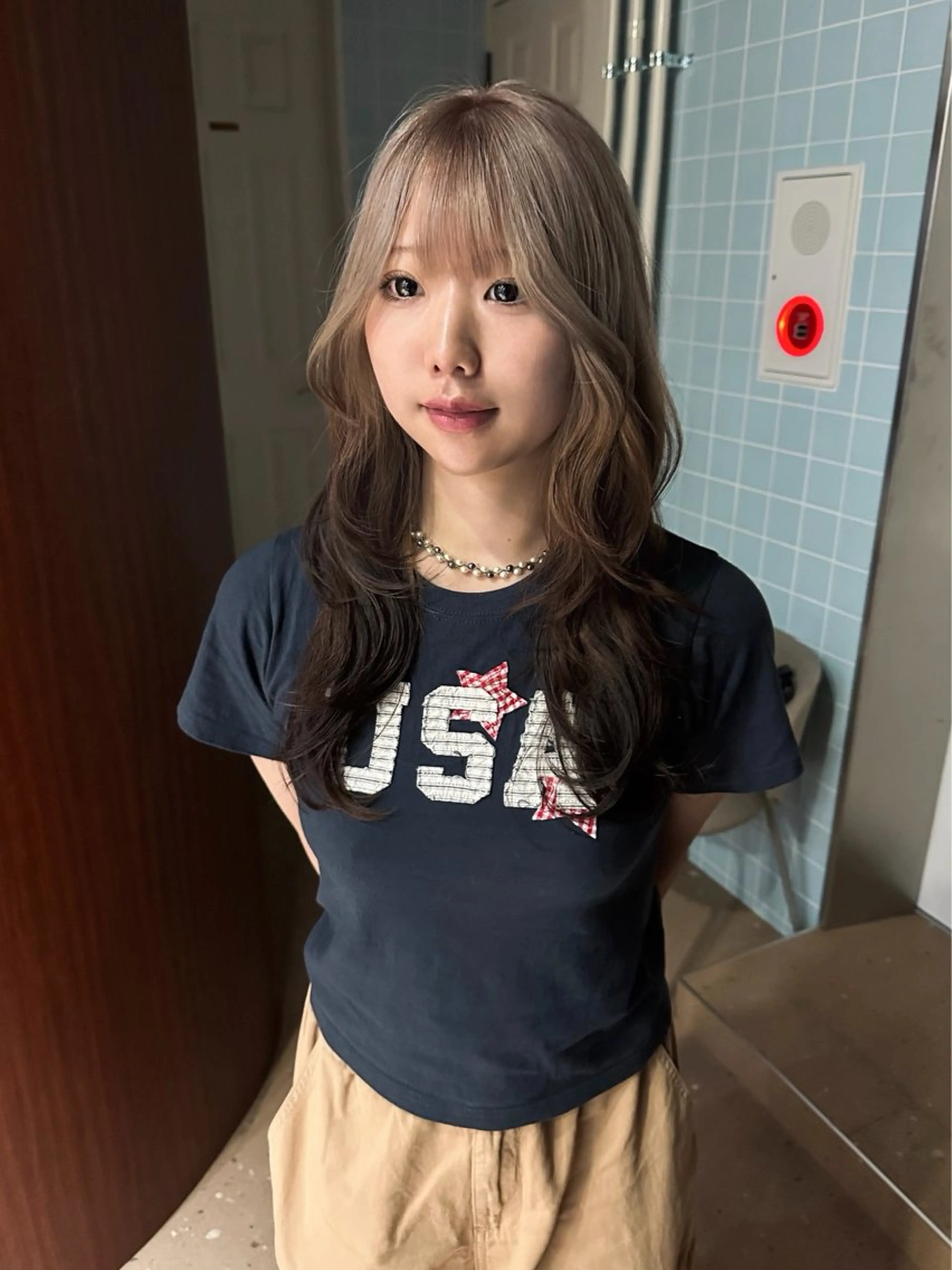 ロング カラー ブリーチ デザインカラー ハイトーンカラー レイヤーカット カット ヘアカラー トリートメント エクステ ウルフ/レイヤー/ 渋谷🔮西村 悠大のヘアスタイル