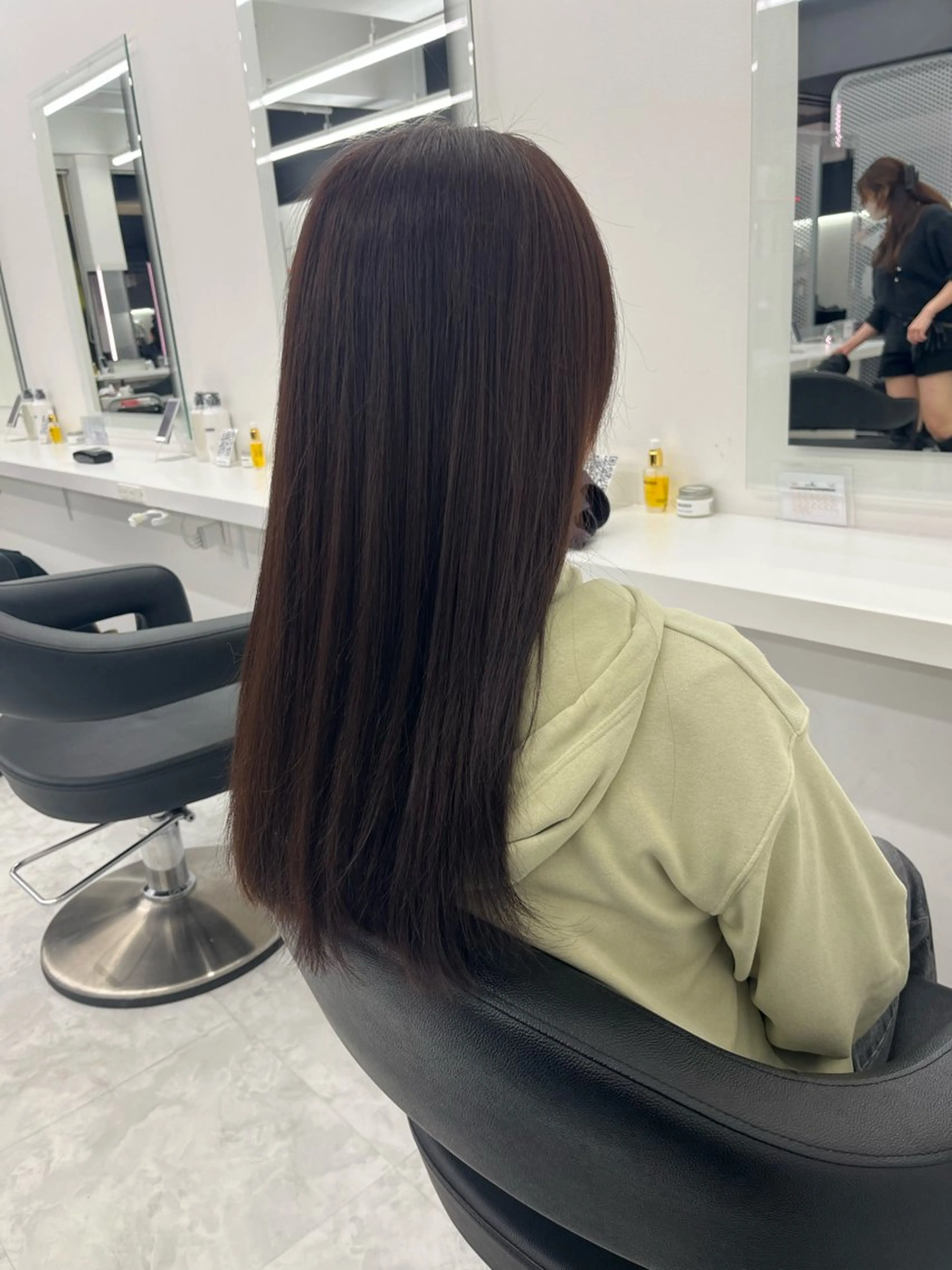 ロング カラー ブラウンカラー オリーブブラウン ヘアカラー トリートメント 💖トレンド秋冬 カラー💖FUTAのヘアスタイル