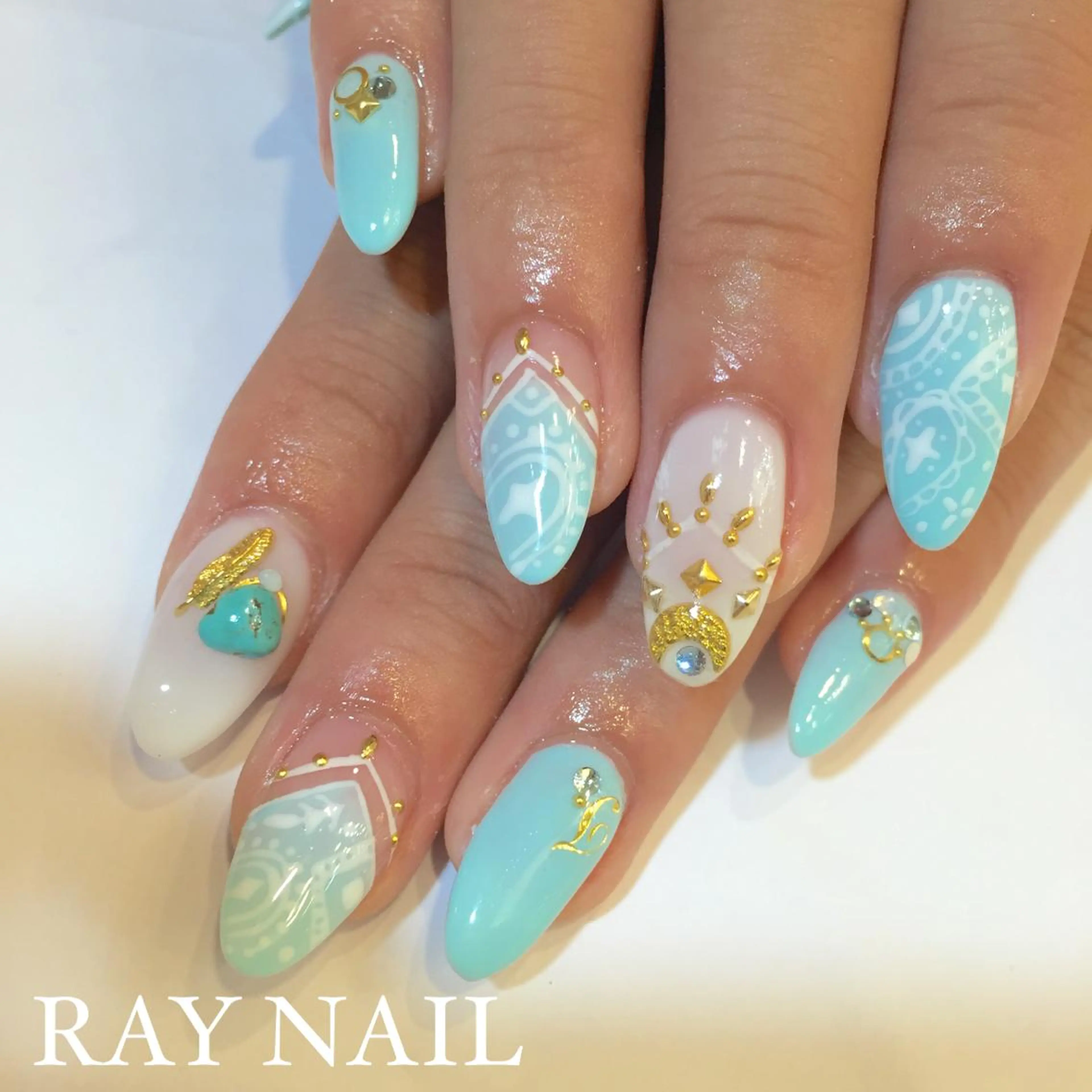 ネイル Arowa 伊田のネイルデザイン