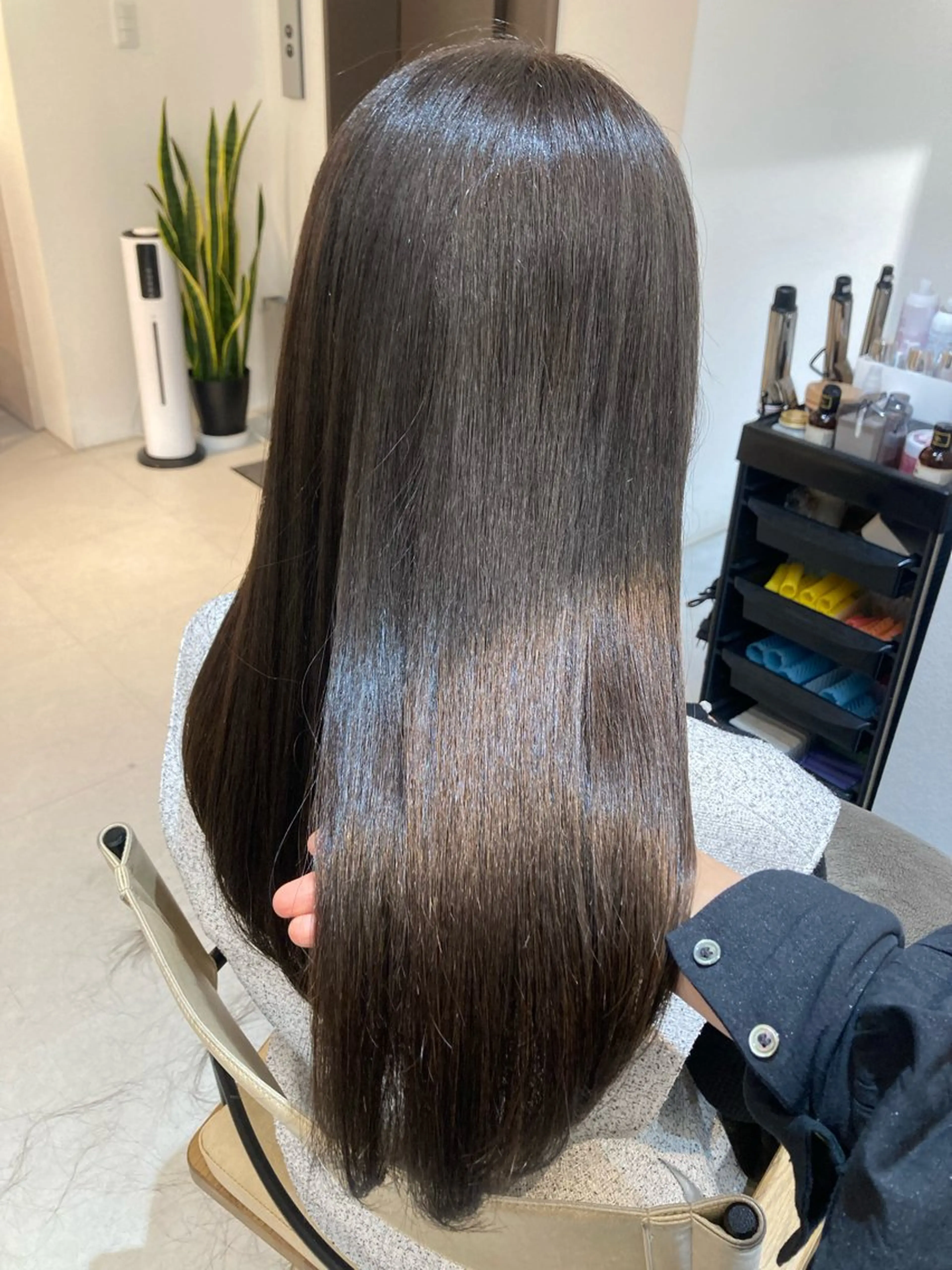 ロング カット ヘアカラー トリートメント ✨色持ちの良い艶 カラー✨蟹江真世のヘアスタイル