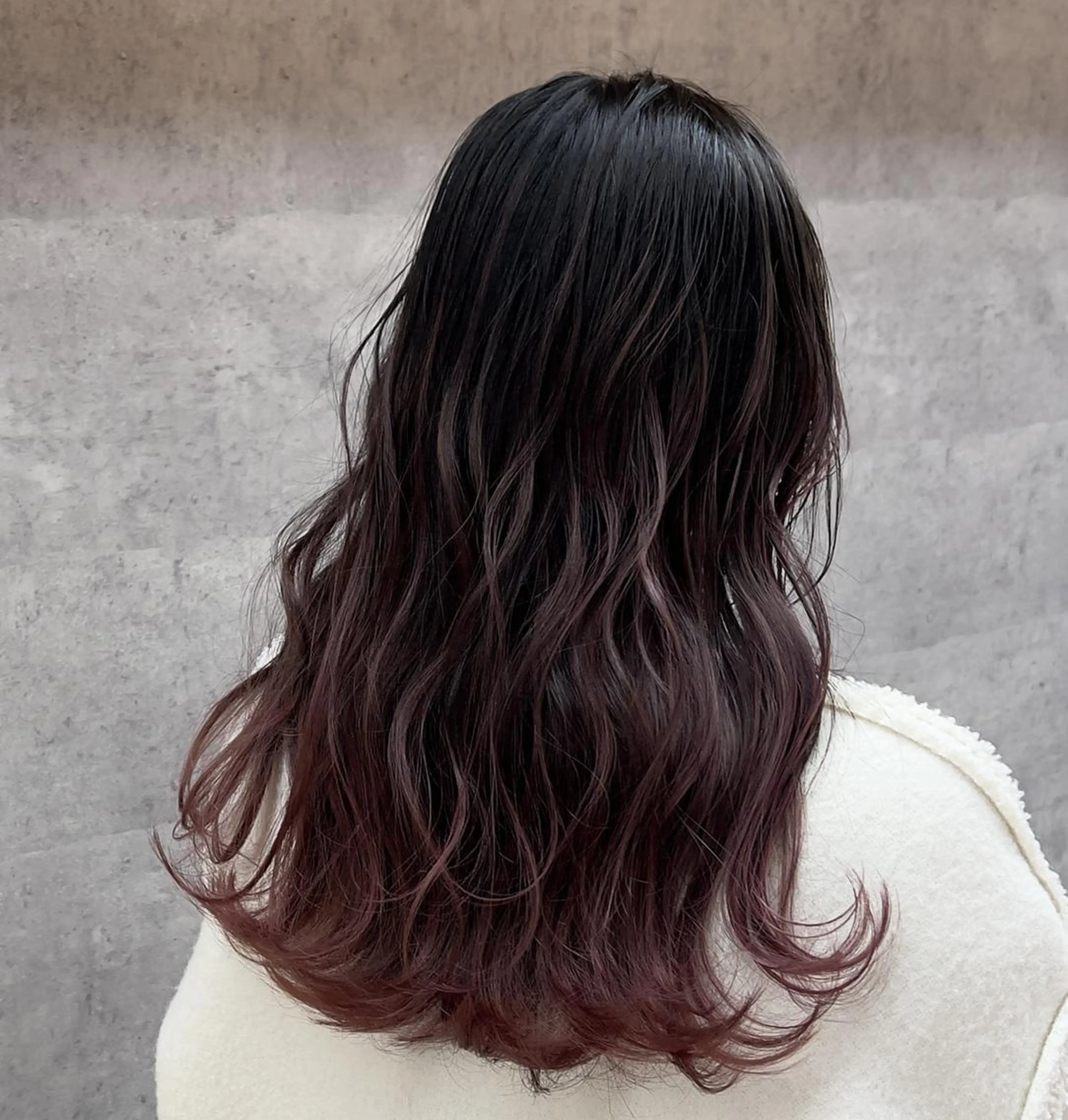 ロング カット ヘアカラー トリートメント アンダーバーホワイト 堺東店のヘアスタイル