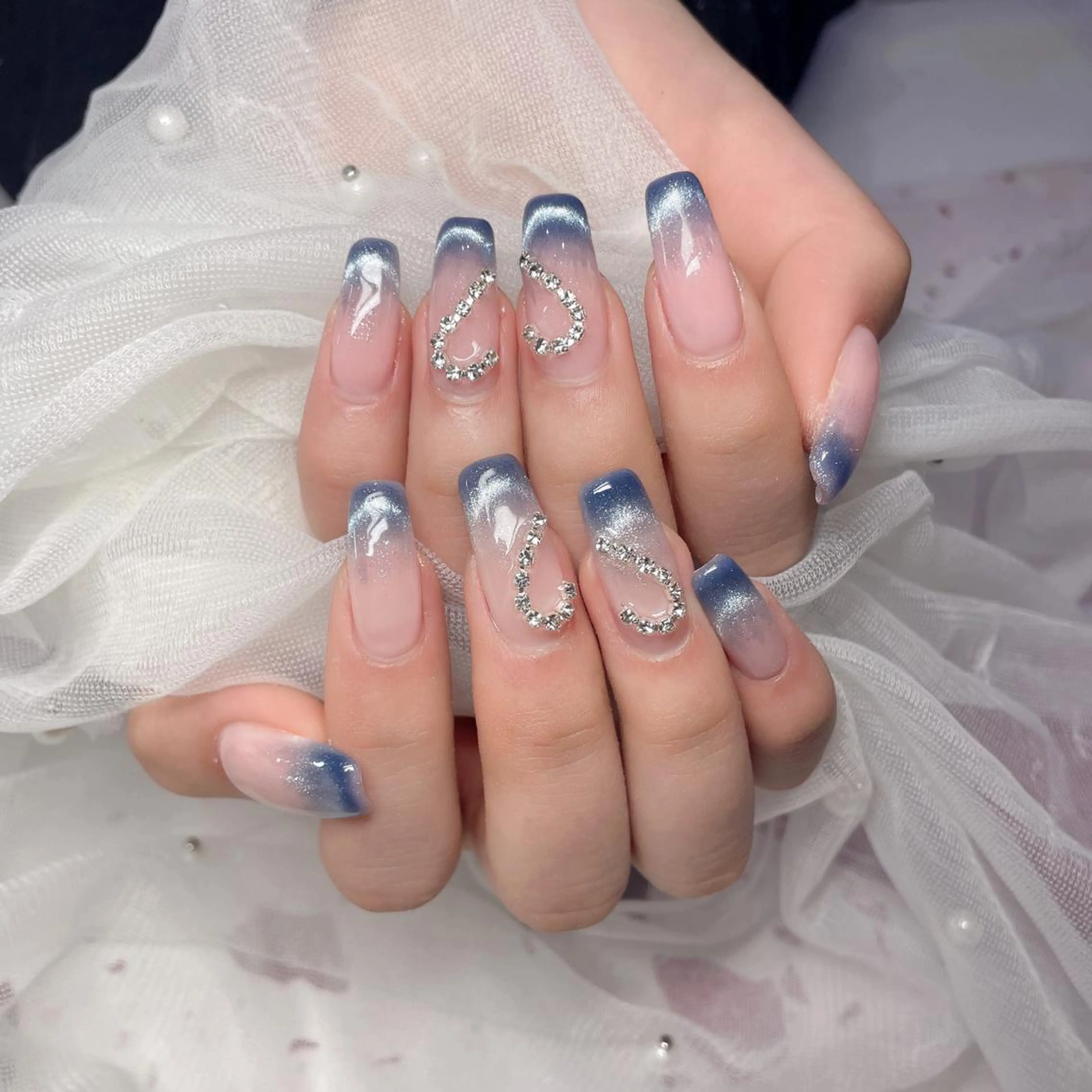 ネイル グラデーション マグネットネイル H1 ネイル サロンのネイルデザイン