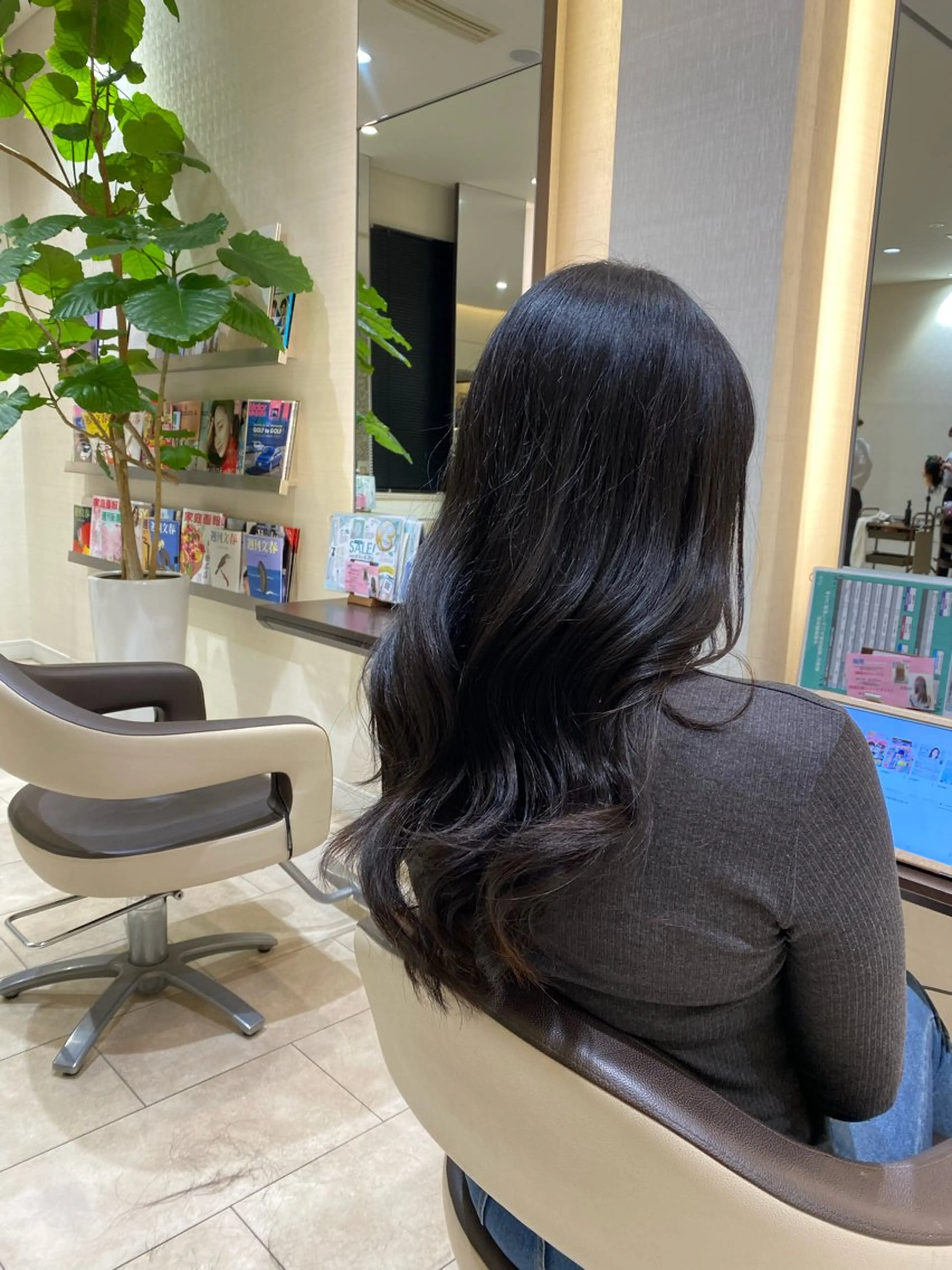ロング 韓国風ヘア レイヤーカット CARDIA LUSSO所属・松下 美希のヘアスタイル