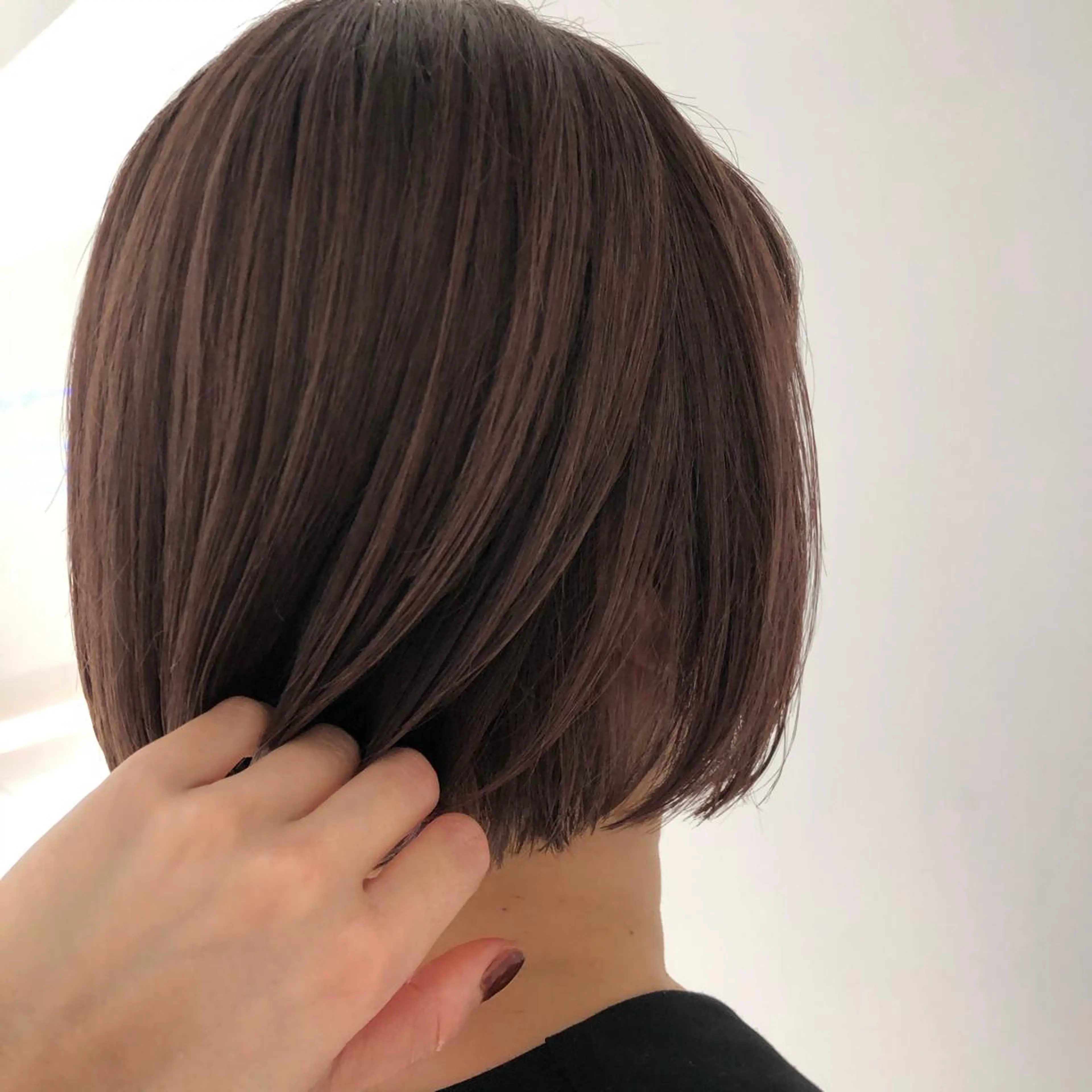 ショート カラー ベージュカラー イルミナカラー ピンクカラー ピンクベージュ 古屋 花織のヘアスタイル